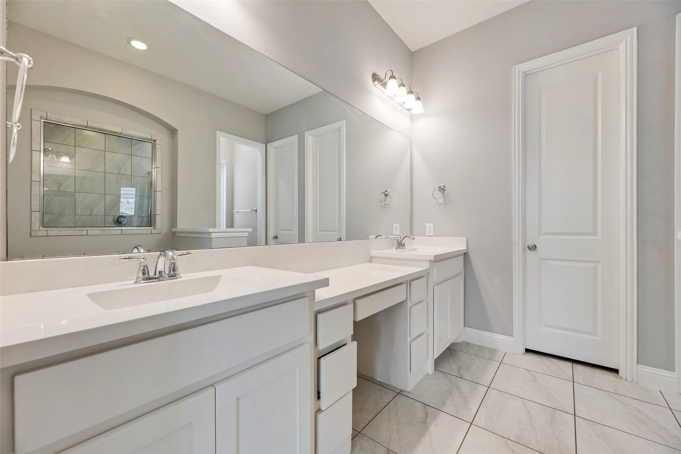 Single Family Residence For Rent in Denton County , 16021 Benbrook Boulevard, Prosper, Texas 75078, 4 Bedroom, 3 Bathroom, 2 Garage spaces, 3,137 Sqft, built in 2017, mls#21373096, Real Estate Agent in Prosper, Homes For Rent in Denton county, Homes For Rent in Prosper, Realtor in Prosper Texas, Real Estate Brokerage Independent Realty Texas, Luminita Cordes Realtor