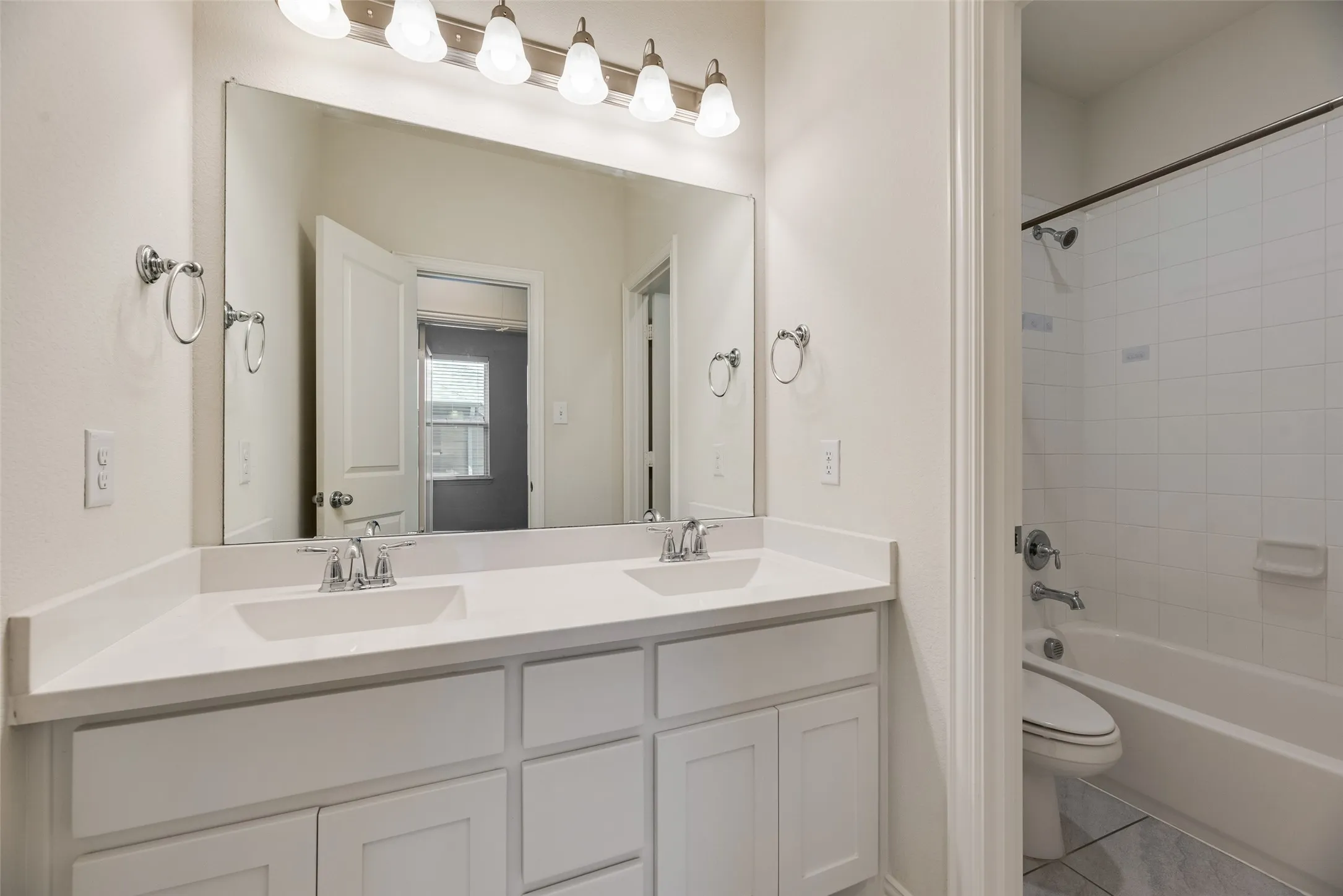 Single Family Residence For Rent in Denton County , 16021 Benbrook Boulevard, Prosper, Texas 75078, 4 Bedroom, 3 Bathroom, 2 Garage spaces, 3,137 Sqft, built in 2017, mls#21373096, Real Estate Agent in Prosper, Homes For Rent in Denton county, Homes For Rent in Prosper, Realtor in Prosper Texas, Real Estate Brokerage Independent Realty Texas, Luminita Cordes Realtor