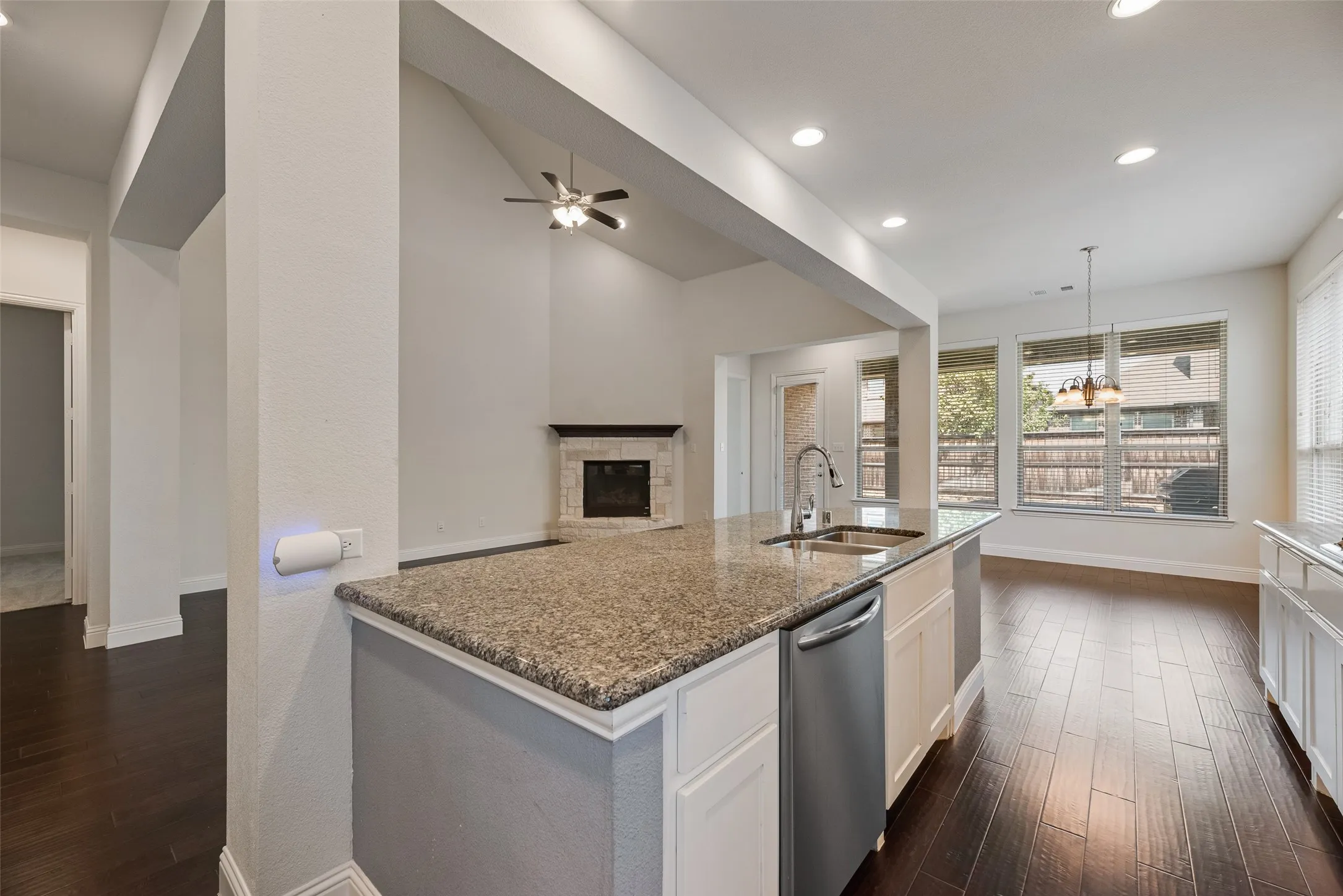 Single Family Residence For Rent in Denton County , 16021 Benbrook Boulevard, Prosper, Texas 75078, 4 Bedroom, 3 Bathroom, 2 Garage spaces, 3,137 Sqft, built in 2017, mls#21373096, Real Estate Agent in Prosper, Homes For Rent in Denton county, Homes For Rent in Prosper, Realtor in Prosper Texas, Real Estate Brokerage Independent Realty Texas, Luminita Cordes Realtor