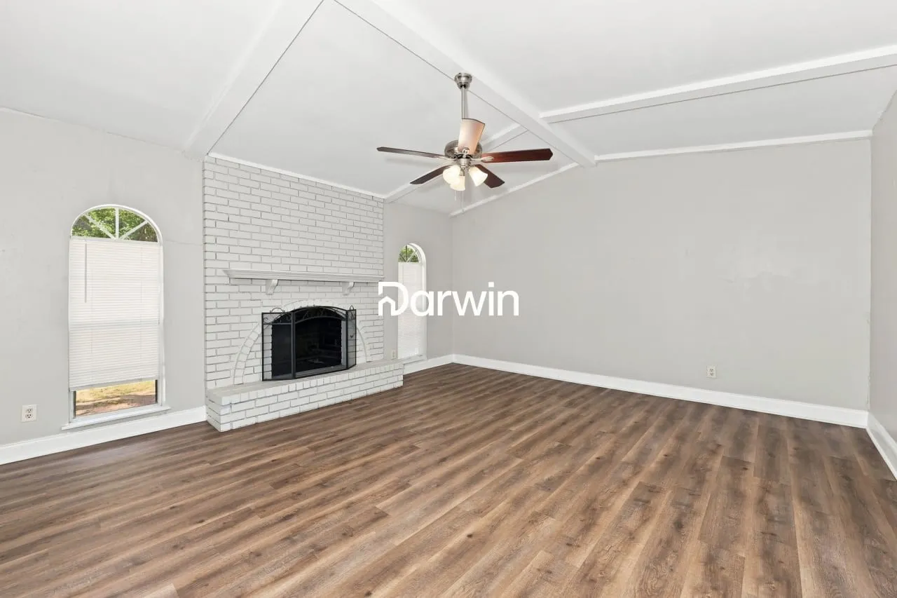 Single Family Residence For Rent in Denton County , 1504 Carnation Drive, Lewisville, Texas 75067, 4 Bedroom, 2 Bathroom, 2 Garage spaces, 2,080 Sqft, built in 1973, mls#21373102, Real Estate Agent in Lewisville, Homes For Rent in Denton county, Homes For Rent in Lewisville, Realtor in Lewisville Texas, Real Estate Brokerage Independent Realty Texas, Luminita Cordes Realtor