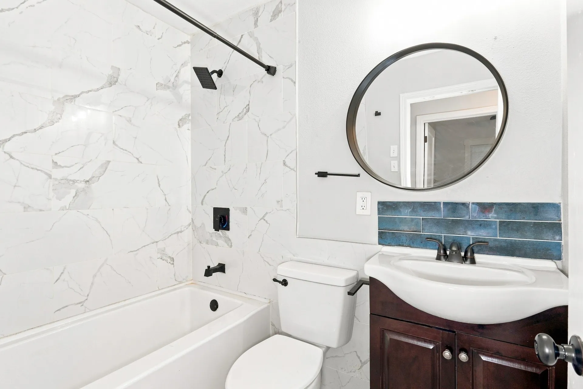 Single Family Residence For Rent in Tarrant County , 4328 Waits Avenue, Fort Worth, Texas 76133, 3 Bedroom, 1 Bathroom, 1 Garage spaces, 1,097 Sqft, built in 1950, mls#21373104, Real Estate Agent in Fort Worth, Homes For Rent in Tarrant county, Homes For Rent in Fort Worth, Realtor in Fort Worth Texas, Real Estate Brokerage Independent Realty Texas, Luminita Cordes Realtor