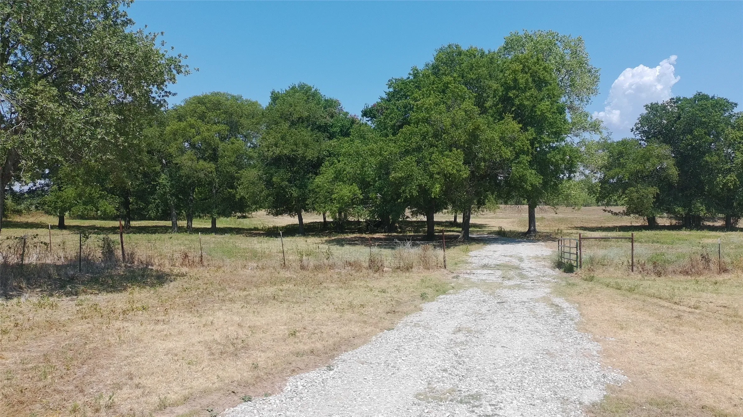 Ranch For Sale in Parker County , 630 Harmony Road, Weatherford, Texas 76087, 0, 0, Garage spaces, 0 Sqft, built in 0, mls#21371489, Real Estate Agent in Weatherford, Homes For Sale in Parker county, Homes For Sale in Weatherford, Realtor in Weatherford Texas, Real Estate Brokerage Independent Realty Texas, Luminita Cordes Realtor