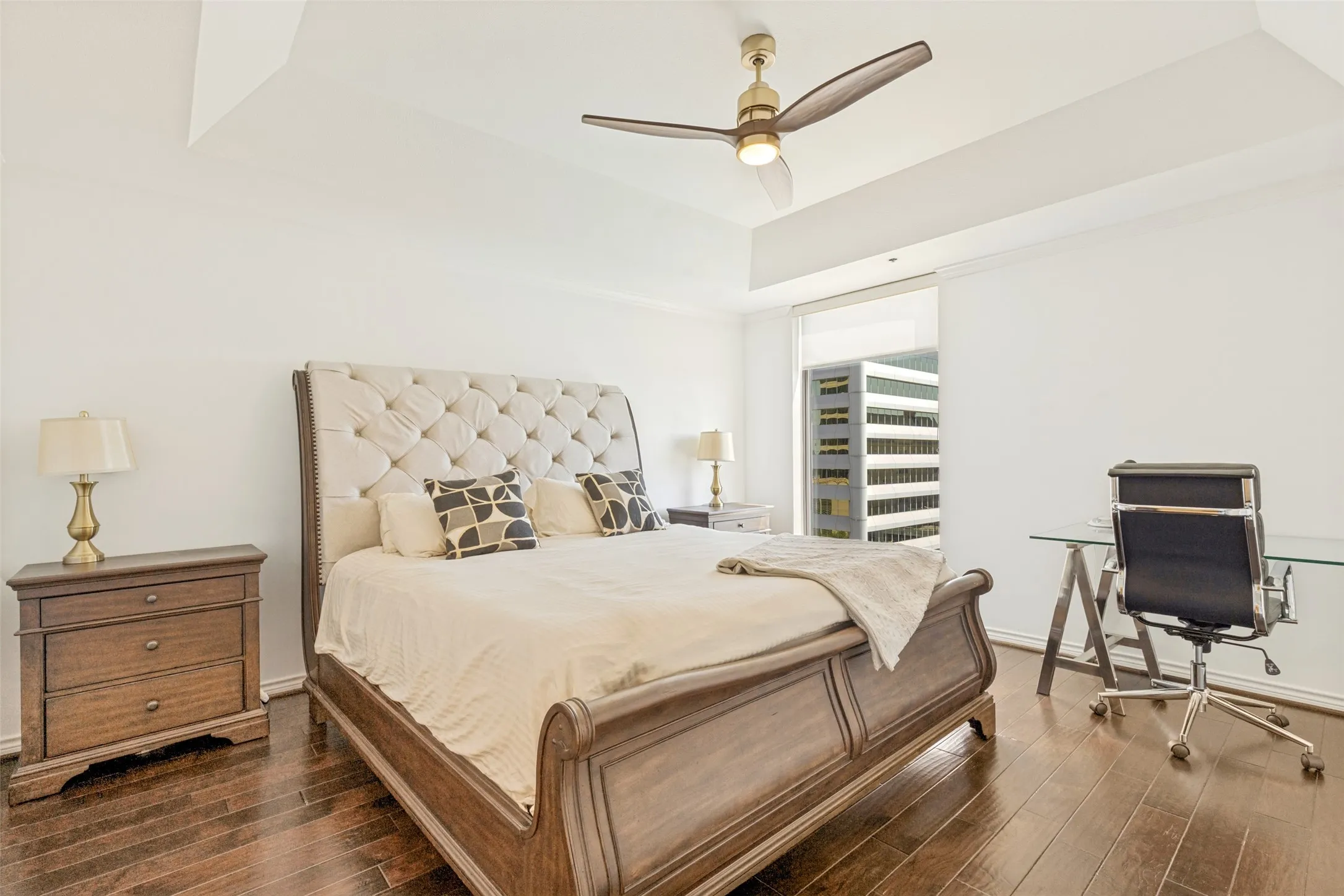 Condominium For Rent in Dallas County , 5909 Luther Lane 907, Dallas, Texas 75225, 2 Bedroom, 2 Bathroom, 2 Garage spaces, 1,375 Sqft, built in 1983, mls#21373108, Real Estate Agent in Dallas, Homes For Rent in Dallas county, Homes For Rent in Dallas, Realtor in Dallas Texas, Real Estate Brokerage Independent Realty Texas, Luminita Cordes Realtor