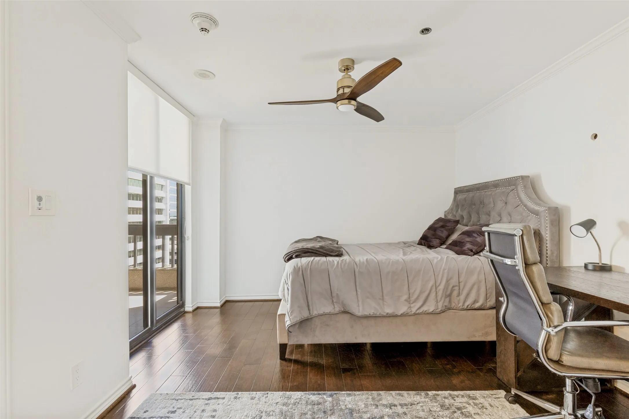 Condominium For Rent in Dallas County , 5909 Luther Lane 907, Dallas, Texas 75225, 2 Bedroom, 2 Bathroom, 2 Garage spaces, 1,375 Sqft, built in 1983, mls#21373108, Real Estate Agent in Dallas, Homes For Rent in Dallas county, Homes For Rent in Dallas, Realtor in Dallas Texas, Real Estate Brokerage Independent Realty Texas, Luminita Cordes Realtor