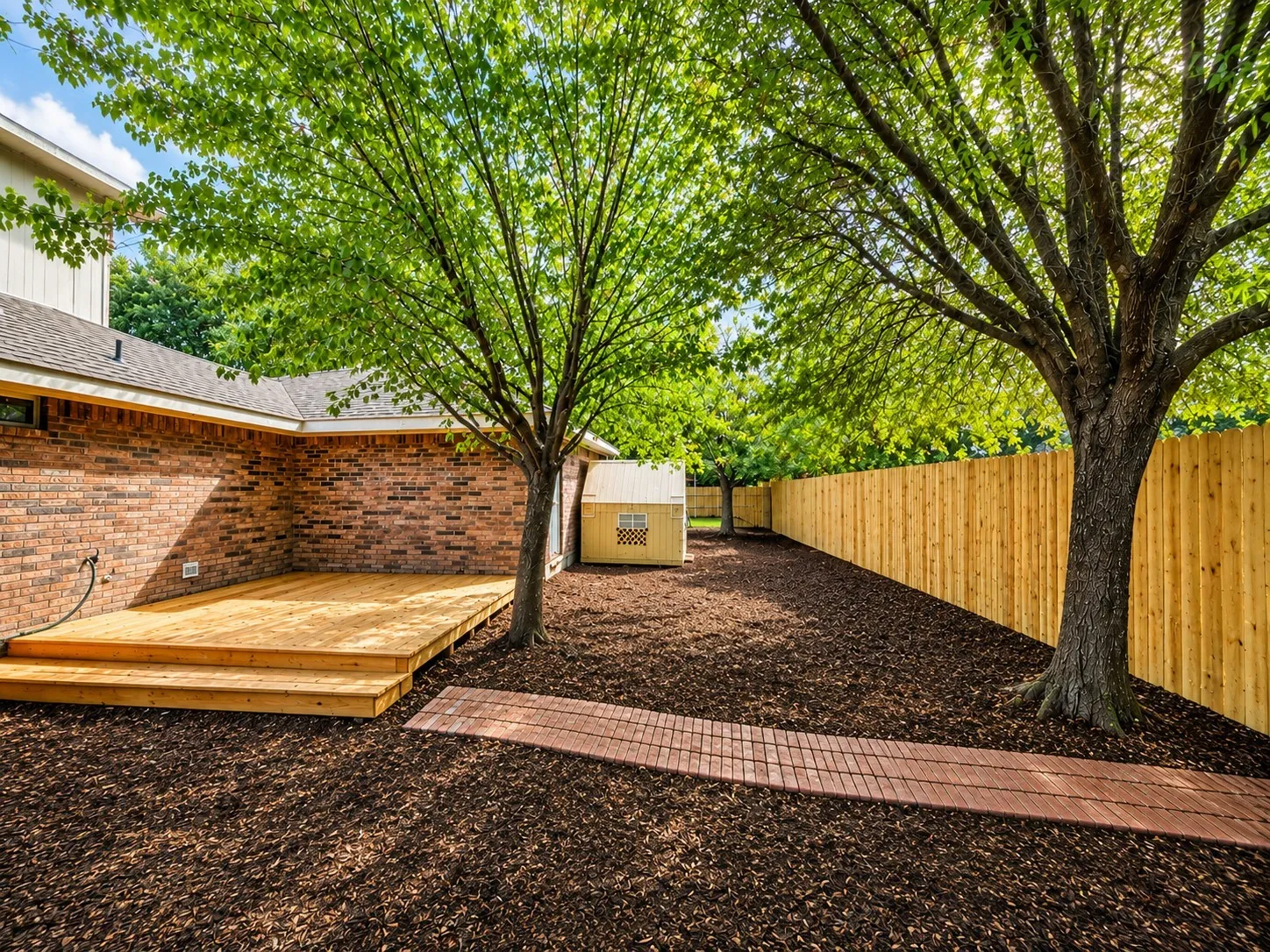 Single Family Residence For Sale in Dallas County , 3509 Mistletoe Lane, Rowlett, Texas 75088, 4 Bedroom, 4 Bathroom, 2 Garage spaces, 3,193 Sqft, built in 2002, mls#21373110, Real Estate Agent in Rowlett, Homes For Sale in Dallas county, Homes For Sale in Rowlett, Realtor in Rowlett Texas, Real Estate Brokerage Independent Realty Texas, Luminita Cordes Realtor