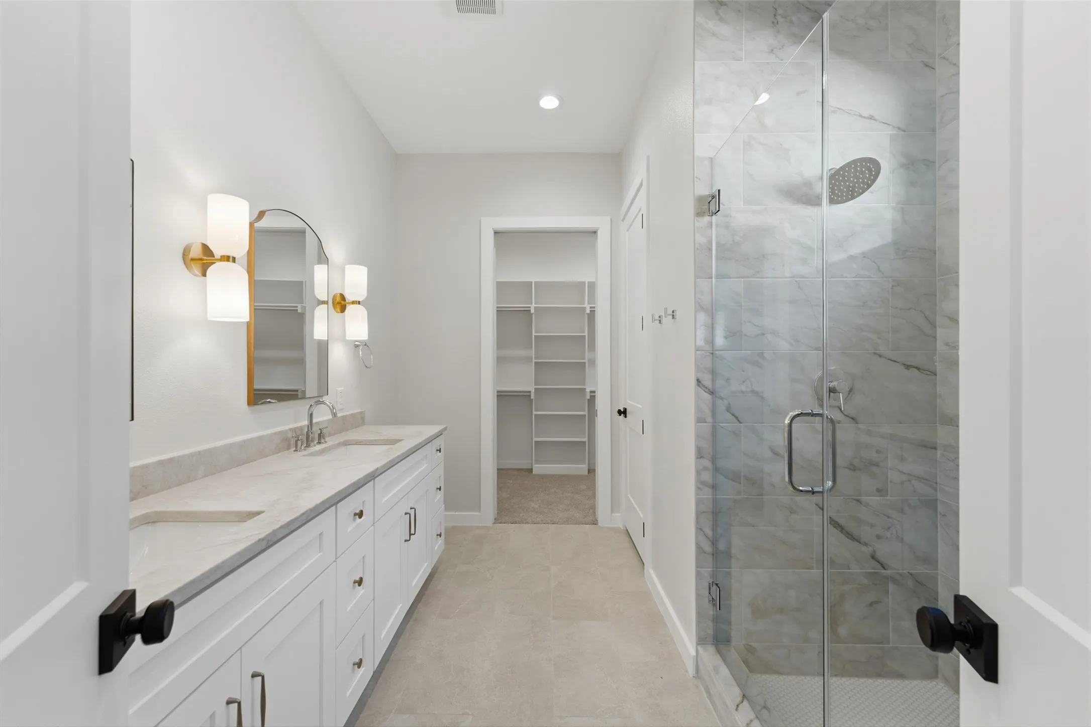 Single Family Residence For Sale in Tarrant County , 1633 E Tucker Street, Fort Worth, Texas 76104, 3 Bedroom, 2 Bathroom, 2 Garage spaces, 1,714 Sqft, built in 2026, mls#21372853, Real Estate Agent in Fort Worth, Homes For Sale in Tarrant county, Homes For Sale in Fort Worth, Realtor in Fort Worth Texas, Real Estate Brokerage Independent Realty Texas, Luminita Cordes Realtor