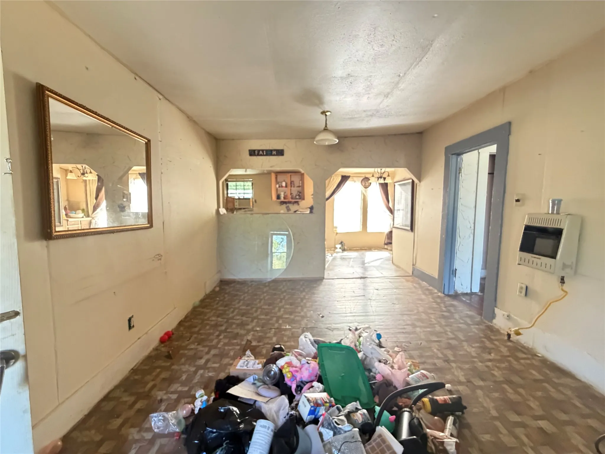 Single Family Residence For Sale in Navarro County , 418 N Bunert, Corsicana, Texas 75110, 2 Bedroom, 2 Bathroom, Garage spaces, 1,044 Sqft, built in 1988, mls#21372895, Real Estate Agent in Corsicana, Homes For Sale in Navarro county, Homes For Sale in Corsicana, Realtor in Corsicana Texas, Real Estate Brokerage Independent Realty Texas, Luminita Cordes Realtor