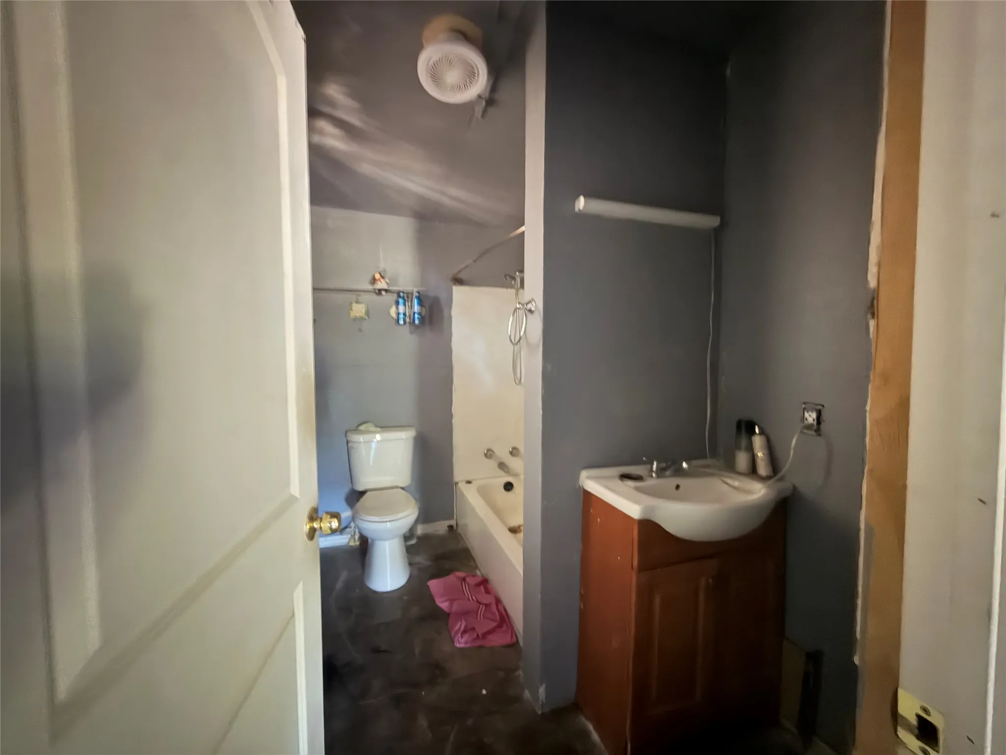 Single Family Residence For Sale in Navarro County , 418 N Bunert, Corsicana, Texas 75110, 2 Bedroom, 2 Bathroom, Garage spaces, 1,044 Sqft, built in 1988, mls#21372895, Real Estate Agent in Corsicana, Homes For Sale in Navarro county, Homes For Sale in Corsicana, Realtor in Corsicana Texas, Real Estate Brokerage Independent Realty Texas, Luminita Cordes Realtor