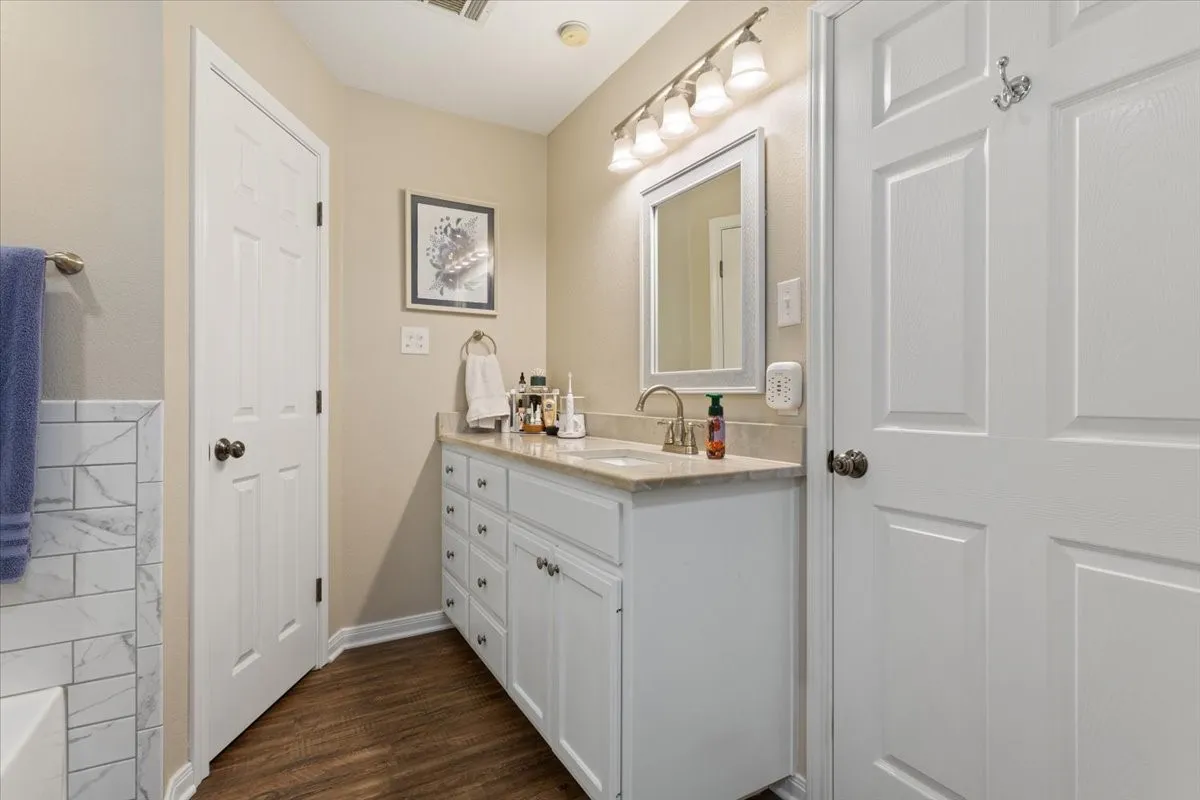 Single Family Residence For Sale in Mc Lennan County , 354 Bluebonnet Lane, Lorena, Texas 76655, 3 Bedroom, 2 Bathroom, Garage spaces, 1,786 Sqft, built in 2005, mls#21372751, Real Estate Agent in Lorena, Homes For Sale in Mc Lennan county, Homes For Sale in Lorena, Realtor in Lorena Texas, Real Estate Brokerage Independent Realty Texas, Luminita Cordes Realtor