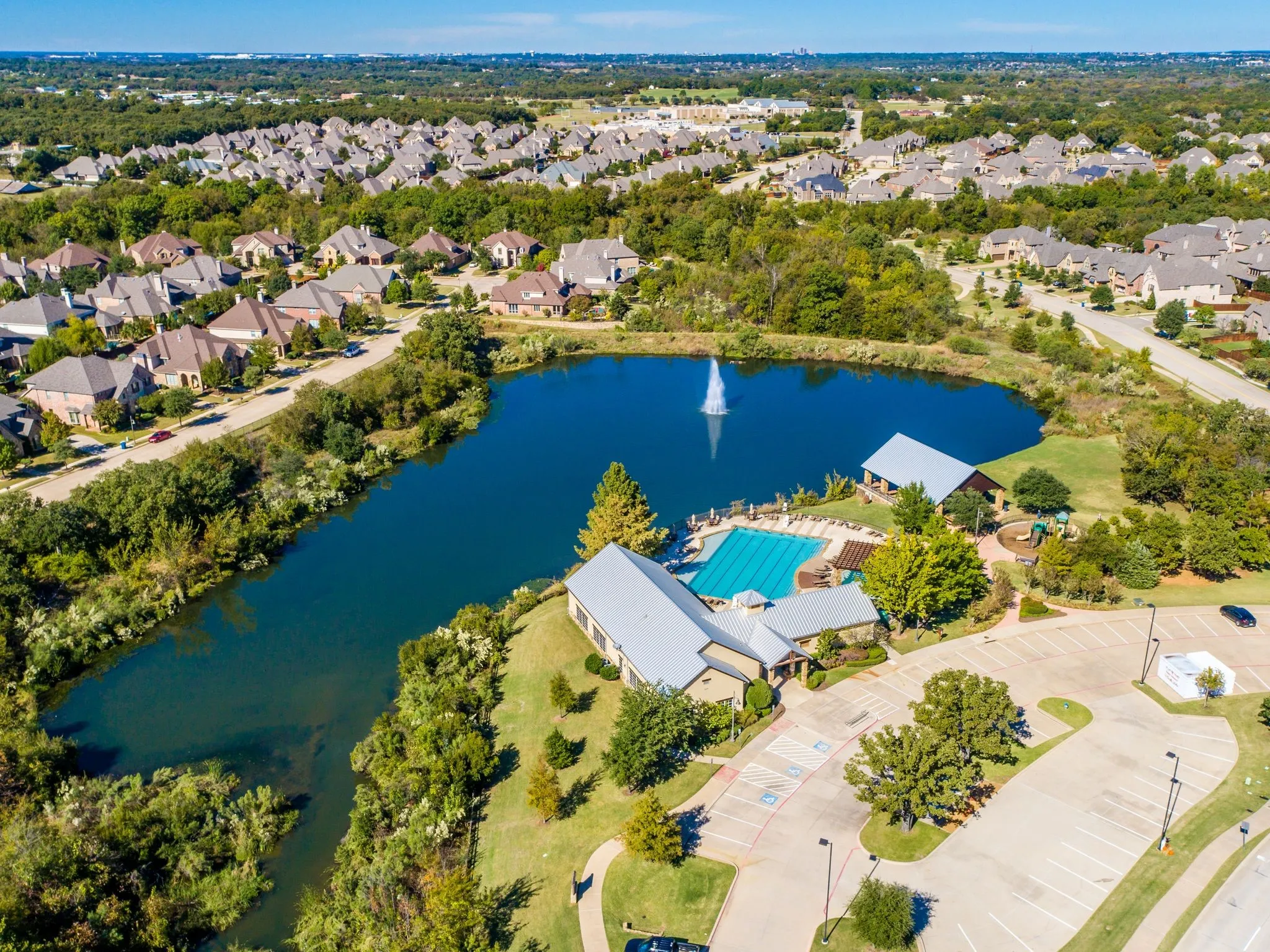 Fishing Ponds, Pools, so many amenities
