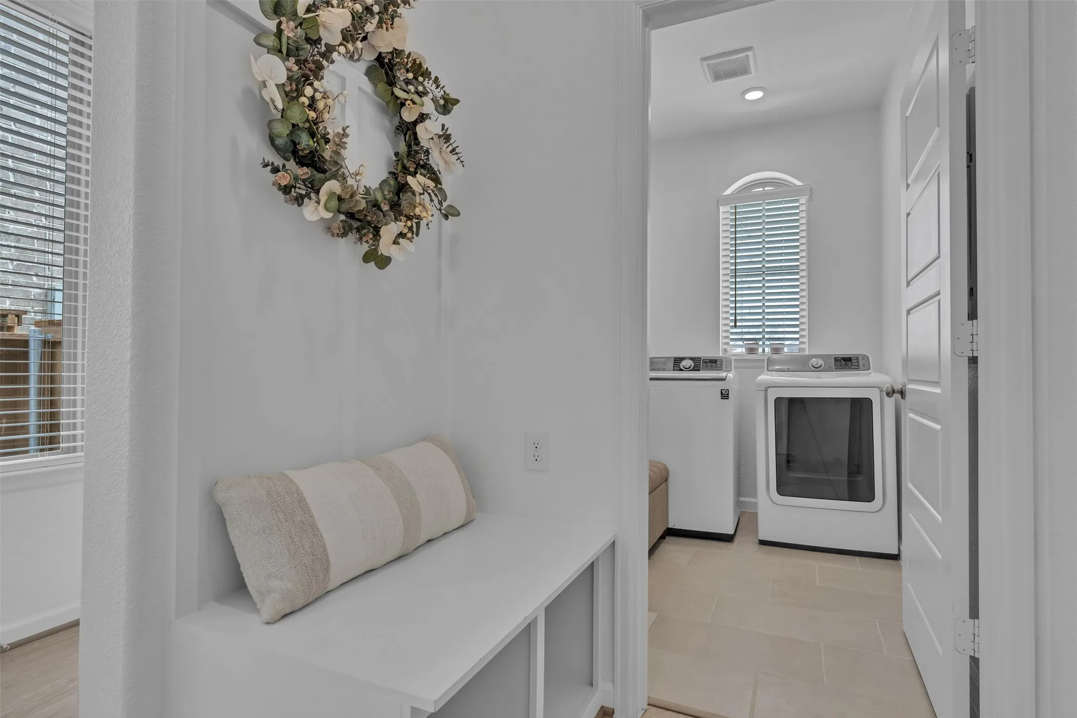 Single Family Residence For Rent in Wise County , 228 Palo Duro Bend, Rhome, Texas 76078, 3 Bedroom, 2 Bathroom, 2 Garage spaces, 1,650 Sqft, built in 2024, mls#21373127, Real Estate Agent in Rhome, Homes For Rent in Wise county, Homes For Rent in Rhome, Realtor in Rhome Texas, Real Estate Brokerage Independent Realty Texas, Luminita Cordes Realtor