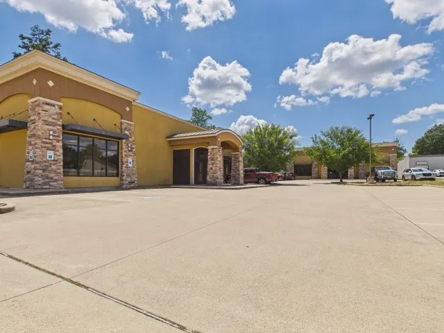 Office For Sale in Smith County , 520 N Main, Lindale, Texas 75771, 0, 0, Garage spaces, 0 Sqft, built in 2013, mls#21356862, Real Estate Agent in Lindale, Homes For Sale in Smith county, Homes For Sale in Lindale, Realtor in Lindale Texas, Real Estate Brokerage Independent Realty Texas, Luminita Cordes Realtor