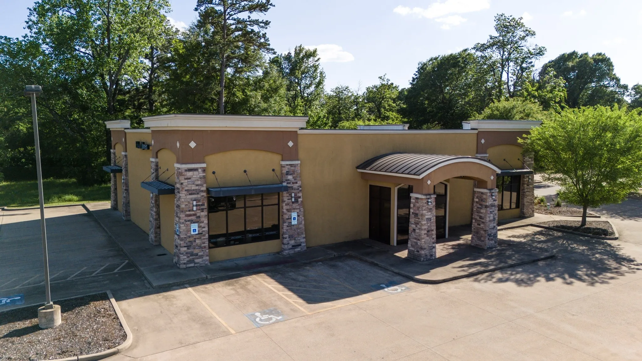 Office For Sale in Smith County , 520 N Main, Lindale, Texas 75771, 0, 0, Garage spaces, 0 Sqft, built in 2013, mls#21356862, Real Estate Agent in Lindale, Homes For Sale in Smith county, Homes For Sale in Lindale, Realtor in Lindale Texas, Real Estate Brokerage Independent Realty Texas, Luminita Cordes Realtor