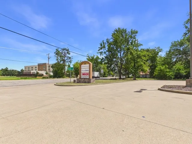 Office For Sale in Smith County , 520 N Main, Lindale, Texas 75771, 0, 0, Garage spaces, 0 Sqft, built in 2013, mls#21356862, Real Estate Agent in Lindale, Homes For Sale in Smith county, Homes For Sale in Lindale, Realtor in Lindale Texas, Real Estate Brokerage Independent Realty Texas, Luminita Cordes Realtor