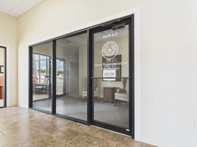 Office For Sale in Smith County , 520 N Main, Lindale, Texas 75771, 0, 0, Garage spaces, 0 Sqft, built in 2013, mls#21356862, Real Estate Agent in Lindale, Homes For Sale in Smith county, Homes For Sale in Lindale, Realtor in Lindale Texas, Real Estate Brokerage Independent Realty Texas, Luminita Cordes Realtor