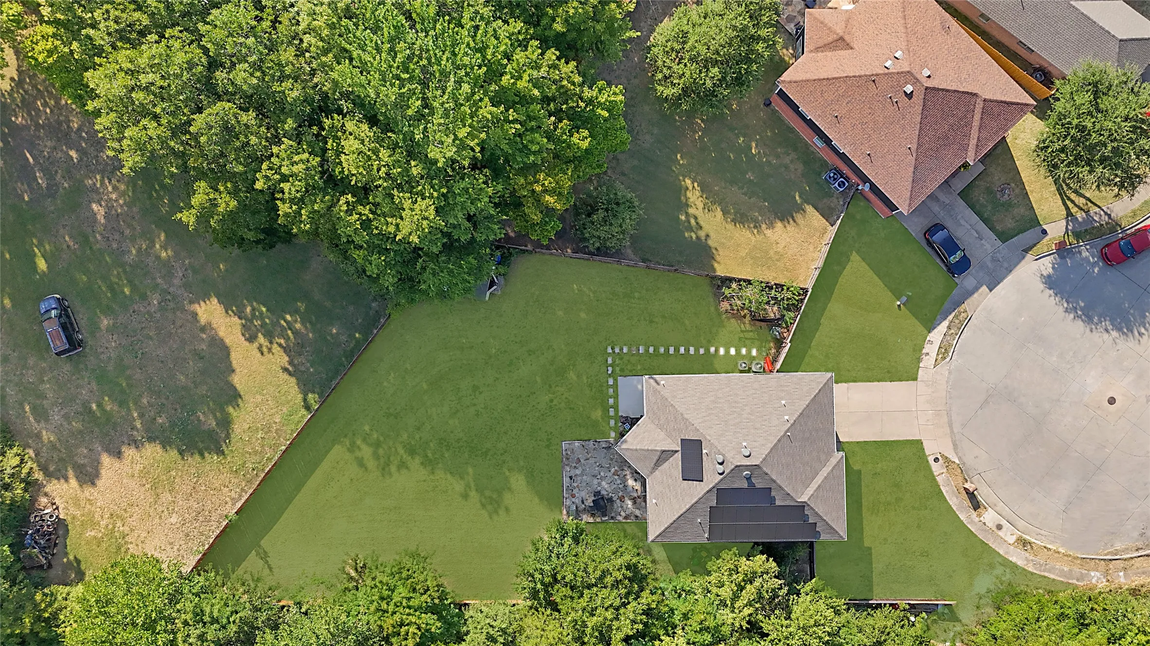 Single Family Residence For Sale in Dallas County , 6659 Leaning Oaks Street, Dallas, Texas 75241, 3 Bedroom, 3 Bathroom, 2 Garage spaces, 3,370 Sqft, built in 2006, mls#21371636, Real Estate Agent in Dallas, Homes For Sale in Dallas county, Homes For Sale in Dallas, Realtor in Dallas Texas, Real Estate Brokerage Independent Realty Texas, Luminita Cordes Realtor