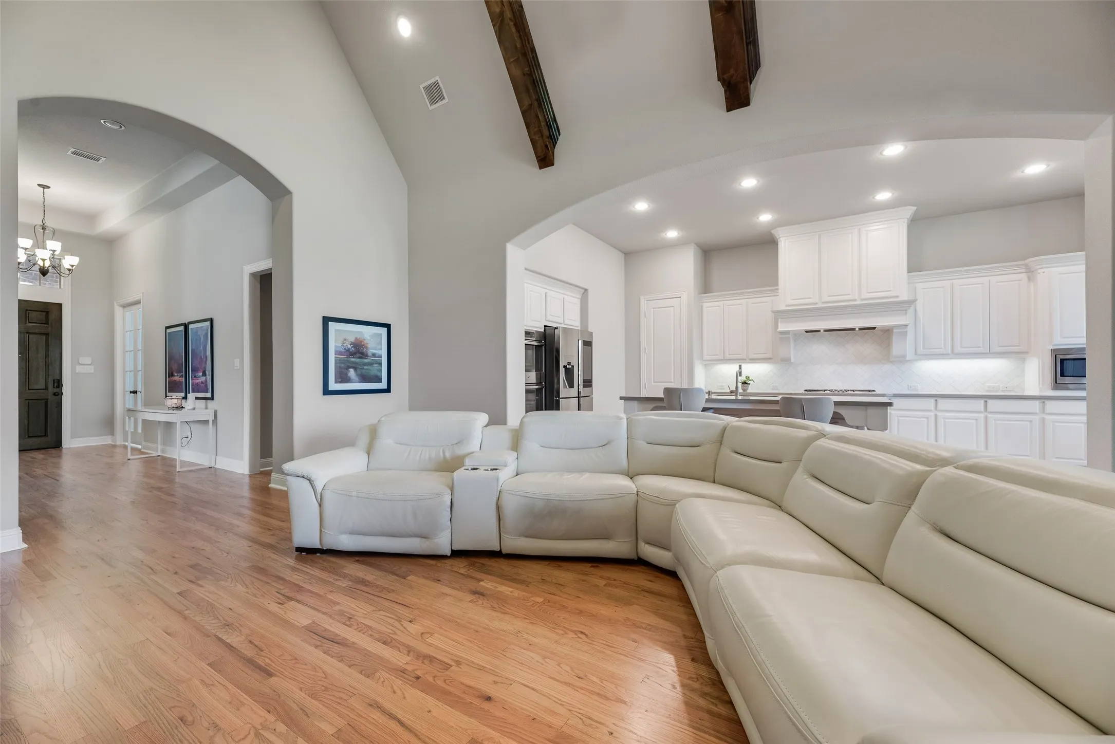 Single Family Residence For Sale in Collin County , 3815 Alleyton Way, Celina, Texas 75009, 4 Bedroom, 5 Bathroom, 3 Garage spaces, 3,260 Sqft, built in 2015, mls#21373121, Real Estate Agent in Celina, Homes For Sale in Collin county, Homes For Sale in Celina, Realtor in Celina Texas, Real Estate Brokerage Independent Realty Texas, Luminita Cordes Realtor