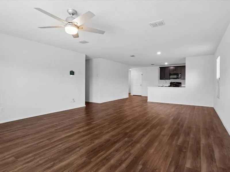 Single Family Residence For Sale in Collin County , 1614 Fields View Drive, Anna, Texas 75409, 3 Bedroom, 2 Bathroom, 2 Garage spaces, 1,516 Sqft, built in 2020, mls#21367332, Real Estate Agent in Anna, Homes For Sale in Collin county, Homes For Sale in Anna, Realtor in Anna Texas, Real Estate Brokerage Independent Realty Texas, Luminita Cordes Realtor