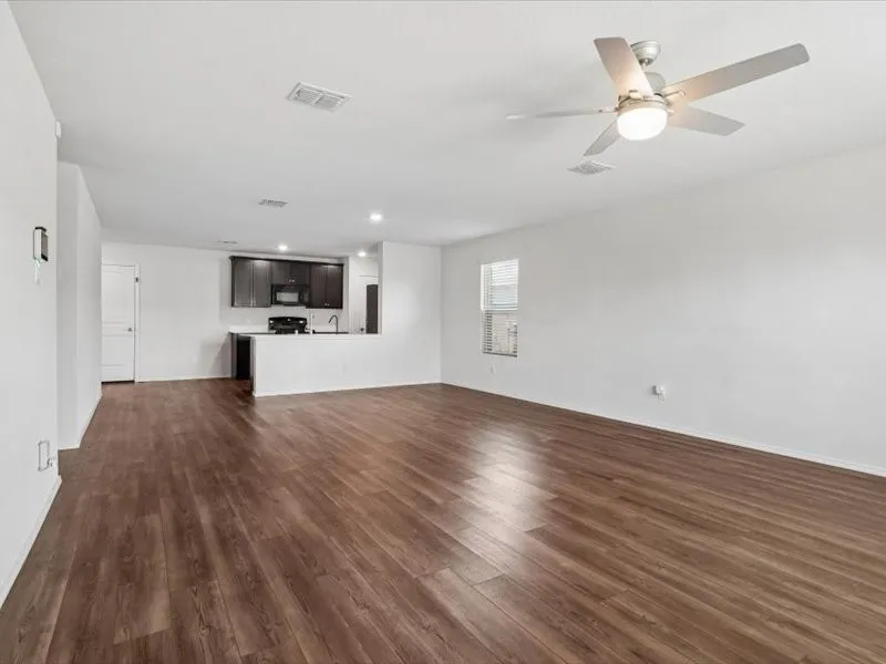 Single Family Residence For Sale in Collin County , 1614 Fields View Drive, Anna, Texas 75409, 3 Bedroom, 2 Bathroom, 2 Garage spaces, 1,516 Sqft, built in 2020, mls#21367332, Real Estate Agent in Anna, Homes For Sale in Collin county, Homes For Sale in Anna, Realtor in Anna Texas, Real Estate Brokerage Independent Realty Texas, Luminita Cordes Realtor