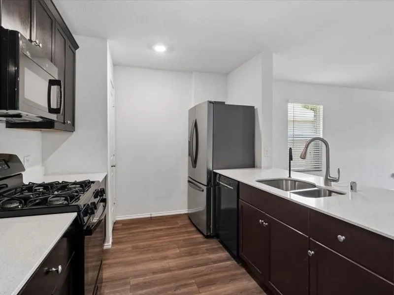 Single Family Residence For Sale in Collin County , 1614 Fields View Drive, Anna, Texas 75409, 3 Bedroom, 2 Bathroom, 2 Garage spaces, 1,516 Sqft, built in 2020, mls#21367332, Real Estate Agent in Anna, Homes For Sale in Collin county, Homes For Sale in Anna, Realtor in Anna Texas, Real Estate Brokerage Independent Realty Texas, Luminita Cordes Realtor