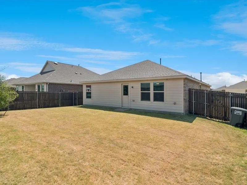 Single Family Residence For Sale in Collin County , 1614 Fields View Drive, Anna, Texas 75409, 3 Bedroom, 2 Bathroom, 2 Garage spaces, 1,516 Sqft, built in 2020, mls#21367332, Real Estate Agent in Anna, Homes For Sale in Collin county, Homes For Sale in Anna, Realtor in Anna Texas, Real Estate Brokerage Independent Realty Texas, Luminita Cordes Realtor