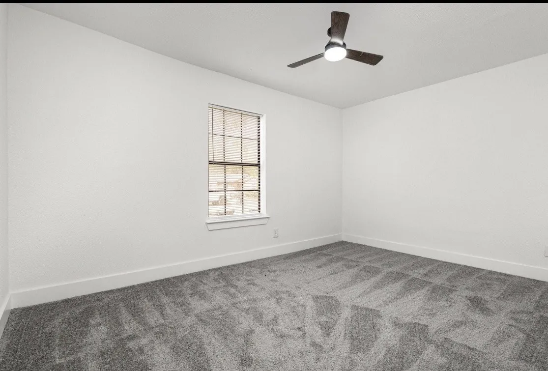 Single Family Residence For Sale in Navarro County , 1527 Columbia Avenue, Corsicana, Texas 75110, 3 Bedroom, 1 Bathroom, Garage spaces, 1,106 Sqft, built in 1935, mls#21370266, Real Estate Agent in Corsicana, Homes For Sale in Navarro county, Homes For Sale in Corsicana, Realtor in Corsicana Texas, Real Estate Brokerage Independent Realty Texas, Luminita Cordes Realtor