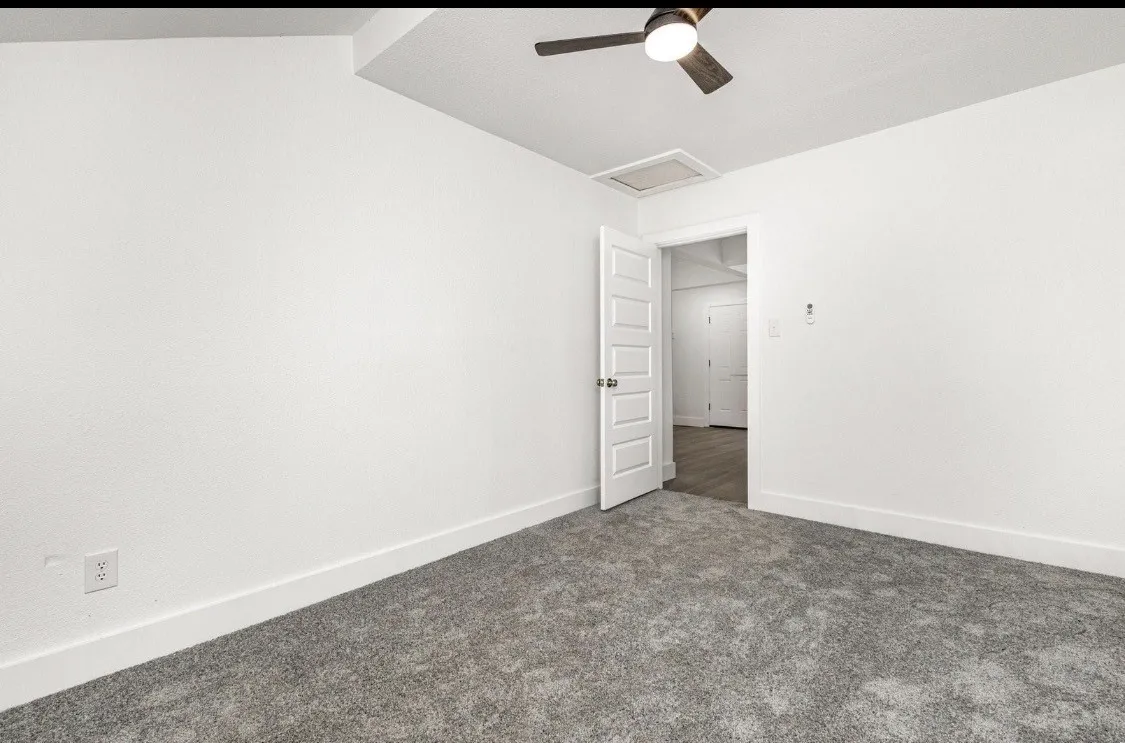 Single Family Residence For Sale in Navarro County , 1527 Columbia Avenue, Corsicana, Texas 75110, 3 Bedroom, 1 Bathroom, Garage spaces, 1,106 Sqft, built in 1935, mls#21370266, Real Estate Agent in Corsicana, Homes For Sale in Navarro county, Homes For Sale in Corsicana, Realtor in Corsicana Texas, Real Estate Brokerage Independent Realty Texas, Luminita Cordes Realtor