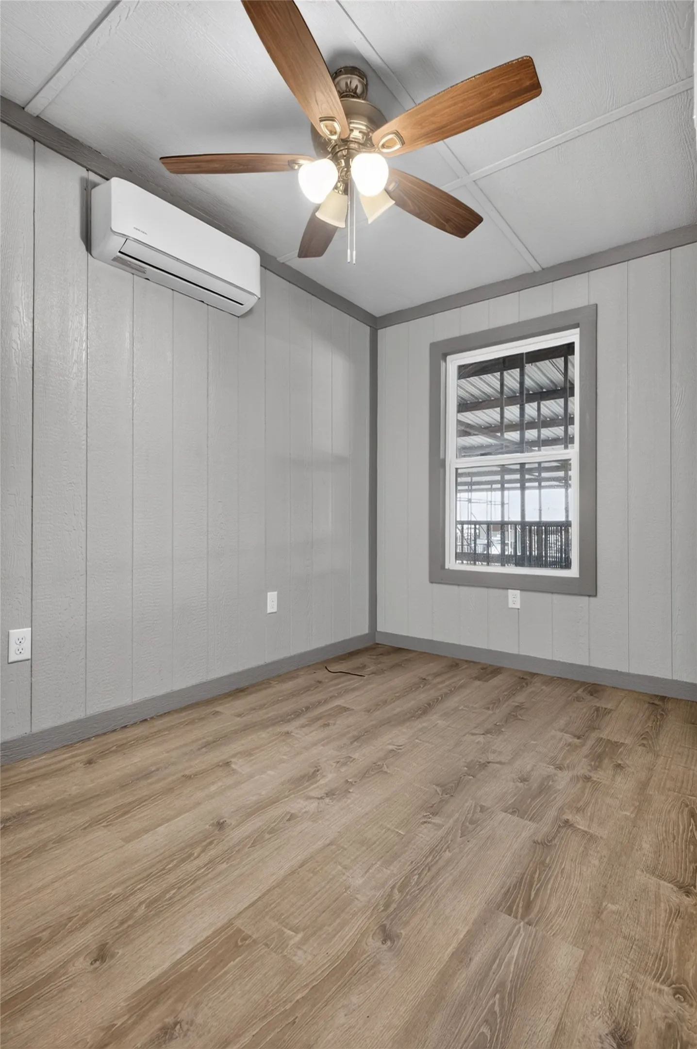 Single Family Residence For Sale in Grayson County , 512 Mill Creek Road #8-14L, 14R, Pottsboro, Texas 75076, 4 Bedroom, 1 Bathroom, Garage spaces, 1,400 Sqft, built in 2023, mls#21372659, Real Estate Agent in Pottsboro, Homes For Sale in Grayson county, Homes For Sale in Pottsboro, Realtor in Pottsboro Texas, Real Estate Brokerage Independent Realty Texas, Luminita Cordes Realtor
