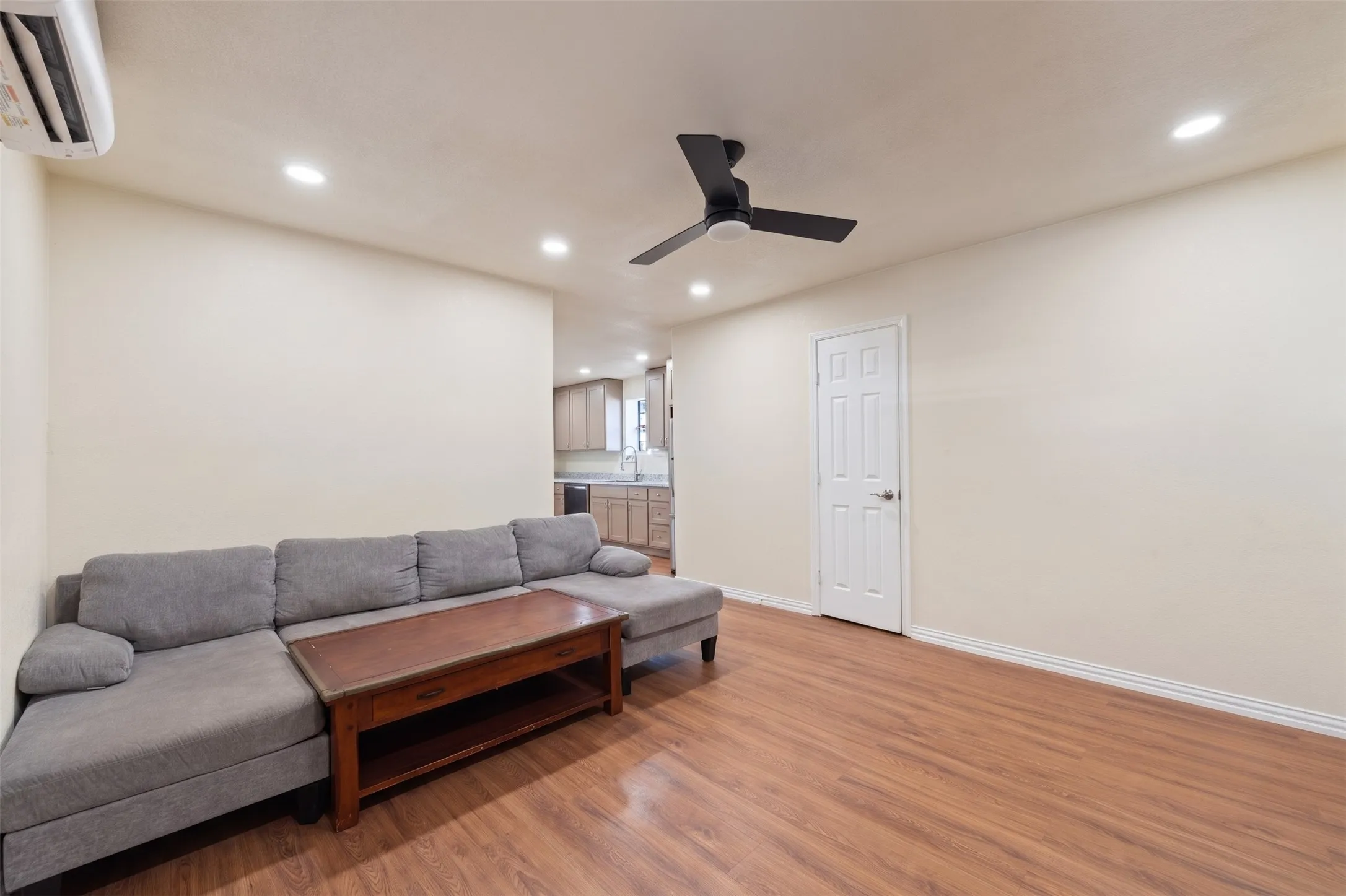 2/1 Apartment