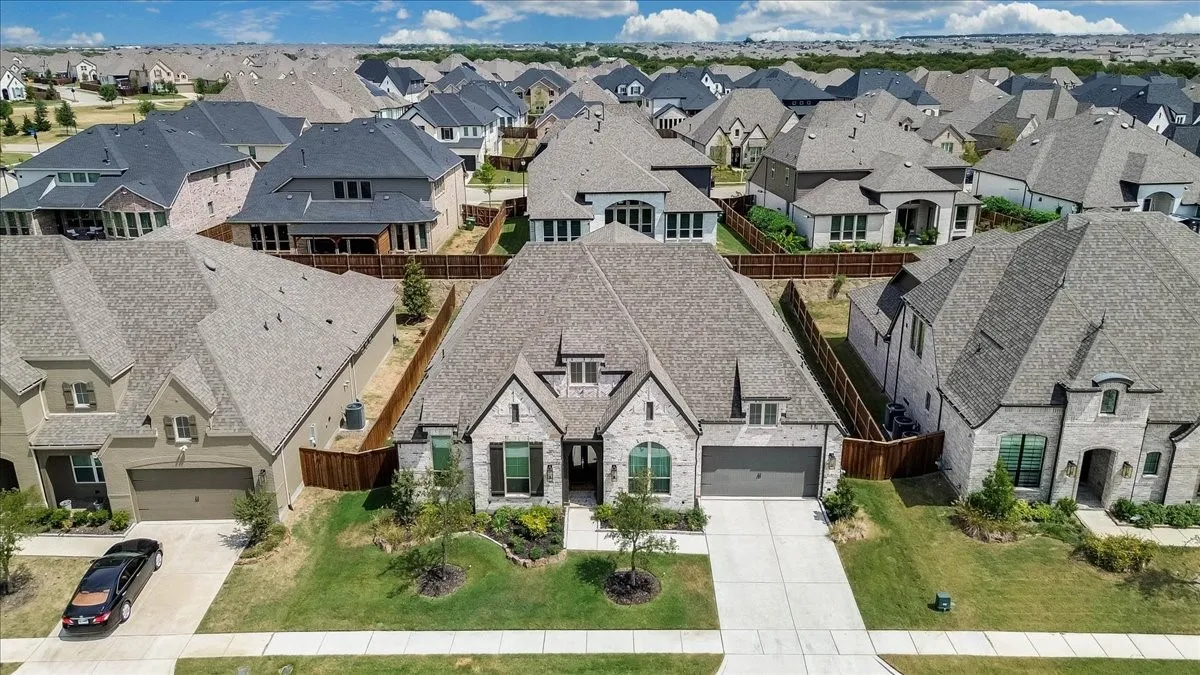 Single Family Residence For Sale in Denton County , 4112 Buffalo Clover Drive, Aubrey, Texas 76227, 4 Bedroom, 5 Bathroom, 3 Garage spaces, 3,700 Sqft, built in 2024, mls#21371674, Real Estate Agent in Aubrey, Homes For Sale in Denton county, Homes For Sale in Aubrey, Realtor in Aubrey Texas, Real Estate Brokerage Independent Realty Texas, Luminita Cordes Realtor