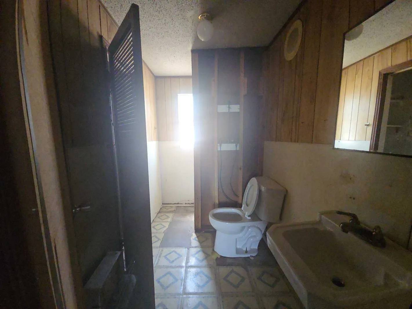 Single Family Residence For Sale in Johnson County , 307 E Weaver Avenue, Alvarado, Texas 76009, 2 Bedroom, 2 Bathroom, Garage spaces, 936 Sqft, built in 1998, mls#21373139, Real Estate Agent in Alvarado, Homes For Sale in Johnson county, Homes For Sale in Alvarado, Realtor in Alvarado Texas, Real Estate Brokerage Independent Realty Texas, Luminita Cordes Realtor