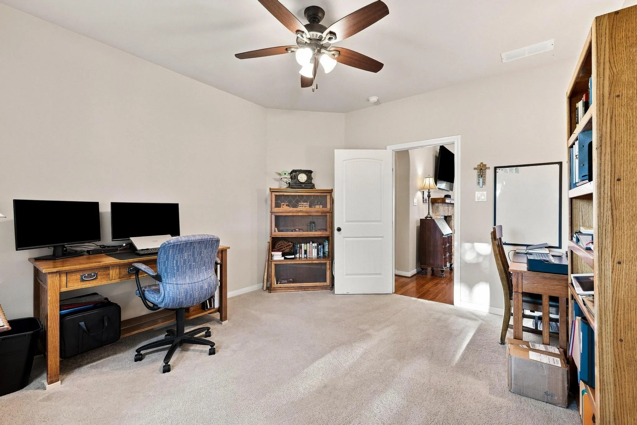 Single Family Residence For Sale in Hunt County , 10381 Fm 512, Wolfe City, Texas 75496, 3 Bedroom, 3 Bathroom, 2 Garage spaces, 2,121 Sqft, built in 2014, mls#21373159, Real Estate Agent in Wolfe City, Homes For Sale in Hunt county, Homes For Sale in Wolfe City, Realtor in Wolfe City Texas, Real Estate Brokerage Independent Realty Texas, Luminita Cordes Realtor