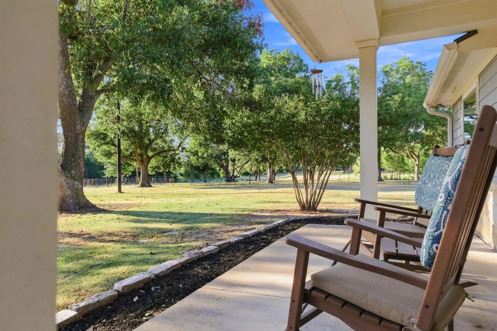 Single Family Residence For Sale in Hunt County , 10381 Fm 512, Wolfe City, Texas 75496, 3 Bedroom, 3 Bathroom, 2 Garage spaces, 2,121 Sqft, built in 2014, mls#21373159, Real Estate Agent in Wolfe City, Homes For Sale in Hunt county, Homes For Sale in Wolfe City, Realtor in Wolfe City Texas, Real Estate Brokerage Independent Realty Texas, Luminita Cordes Realtor
