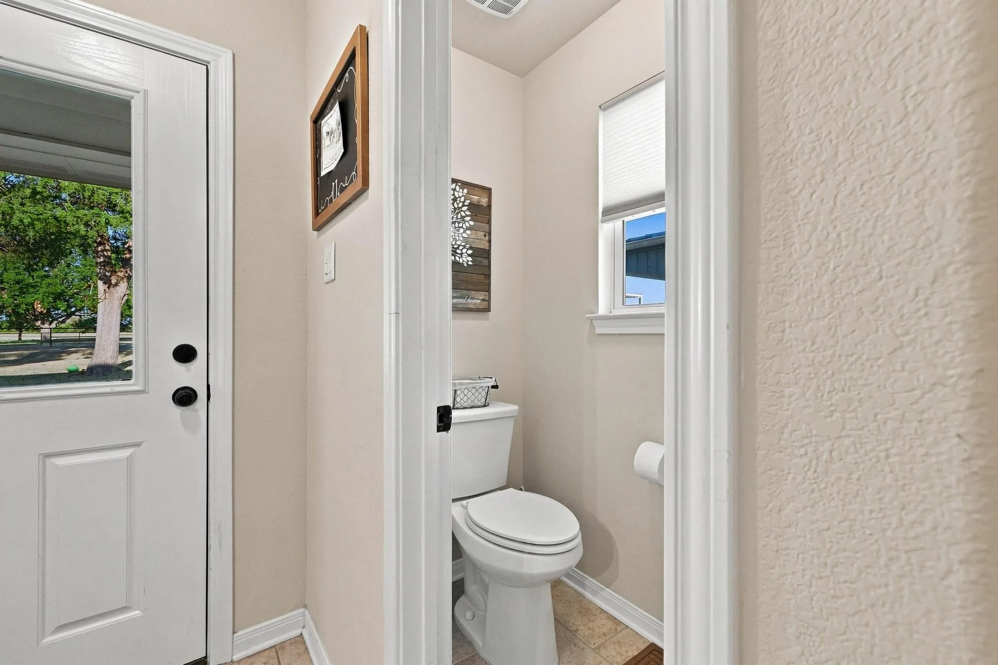 Single Family Residence For Sale in Hunt County , 10381 Fm 512, Wolfe City, Texas 75496, 3 Bedroom, 3 Bathroom, 2 Garage spaces, 2,121 Sqft, built in 2014, mls#21373159, Real Estate Agent in Wolfe City, Homes For Sale in Hunt county, Homes For Sale in Wolfe City, Realtor in Wolfe City Texas, Real Estate Brokerage Independent Realty Texas, Luminita Cordes Realtor