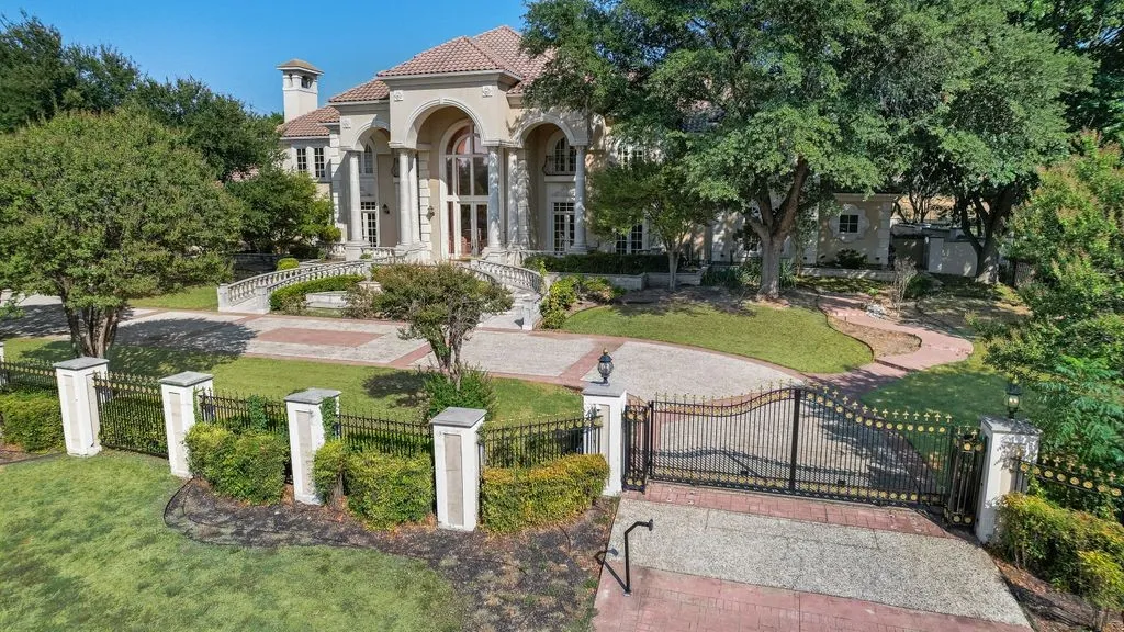 Single Family Residence For Sale in Dallas County , 16525 Preston Trail Drive, Dallas, Texas 75248, 6 Bedroom, 6 Bathroom, 4 Garage spaces, 9,570 Sqft, built in 1996, mls#21373172, Real Estate Agent in Dallas, Homes For Sale in Dallas county, Homes For Sale in Dallas, Realtor in Dallas Texas, Real Estate Brokerage Independent Realty Texas, Luminita Cordes Realtor