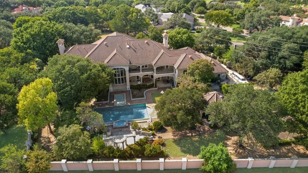 Single Family Residence For Sale in Dallas County , 16525 Preston Trail Drive, Dallas, Texas 75248, 6 Bedroom, 6 Bathroom, 4 Garage spaces, 9,570 Sqft, built in 1996, mls#21373172, Real Estate Agent in Dallas, Homes For Sale in Dallas county, Homes For Sale in Dallas, Realtor in Dallas Texas, Real Estate Brokerage Independent Realty Texas, Luminita Cordes Realtor