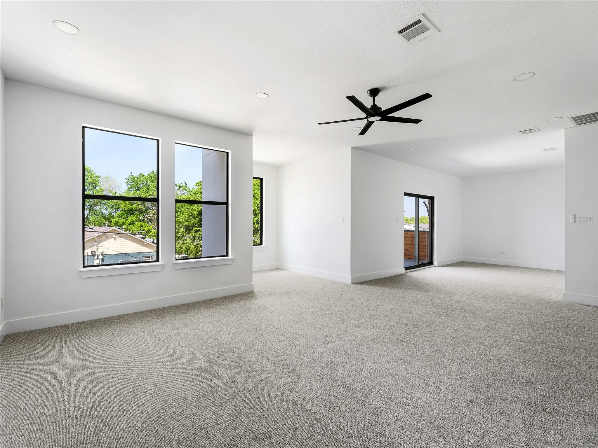 Single Family Residence For Rent in Dallas County , 1958 Toronto Street, Dallas, Texas 75212, 4 Bedroom, 3 Bathroom, 2 Garage spaces, 3,049 Sqft, built in 2024, mls#21373174, Real Estate Agent in Dallas, Homes For Rent in Dallas county, Homes For Rent in Dallas, Realtor in Dallas Texas, Real Estate Brokerage Independent Realty Texas, Luminita Cordes Realtor