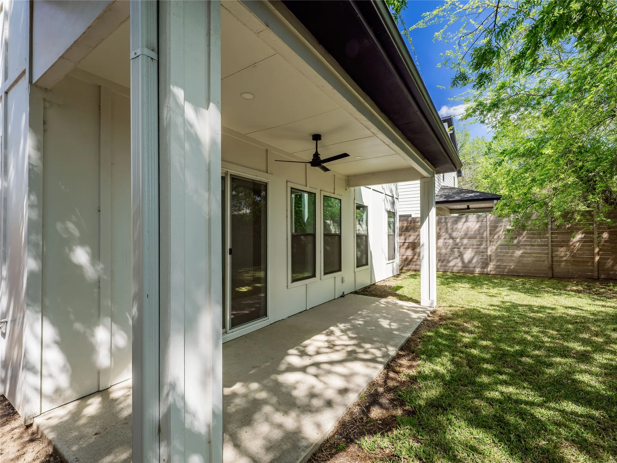 Single Family Residence For Rent in Dallas County , 1958 Toronto Street, Dallas, Texas 75212, 4 Bedroom, 3 Bathroom, 2 Garage spaces, 3,049 Sqft, built in 2024, mls#21373174, Real Estate Agent in Dallas, Homes For Rent in Dallas county, Homes For Rent in Dallas, Realtor in Dallas Texas, Real Estate Brokerage Independent Realty Texas, Luminita Cordes Realtor