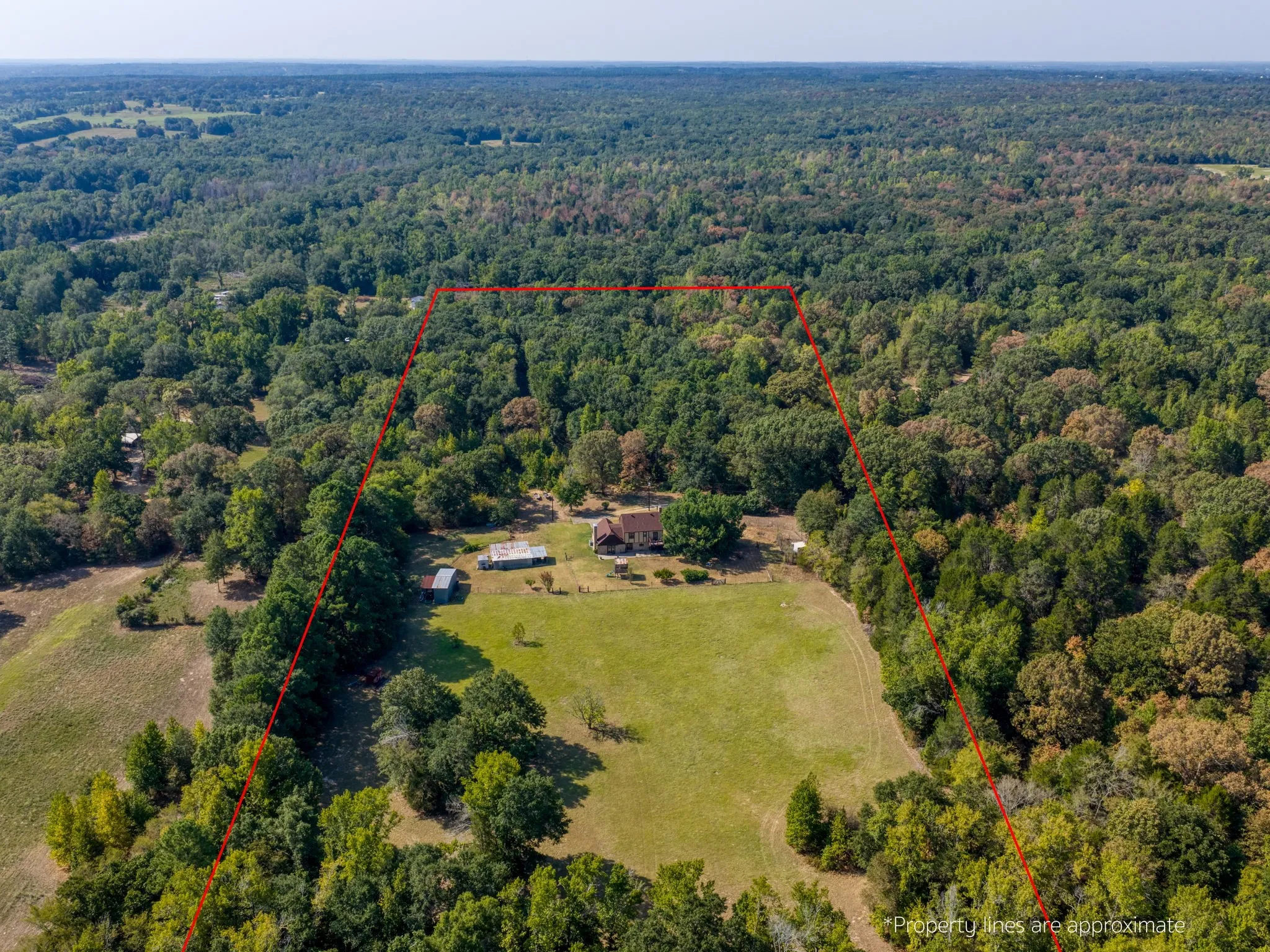 Single Family Residence For Sale in Henderson County , 4475 County Road 3800, Athens, Texas 75752, 4 Bedroom, 3 Bathroom, 2 Garage spaces, 1,986 Sqft, built in 1988, mls#21372753, Real Estate Agent in Athens, Homes For Sale in Henderson county, Homes For Sale in Athens, Realtor in Athens Texas, Real Estate Brokerage Independent Realty Texas, Luminita Cordes Realtor