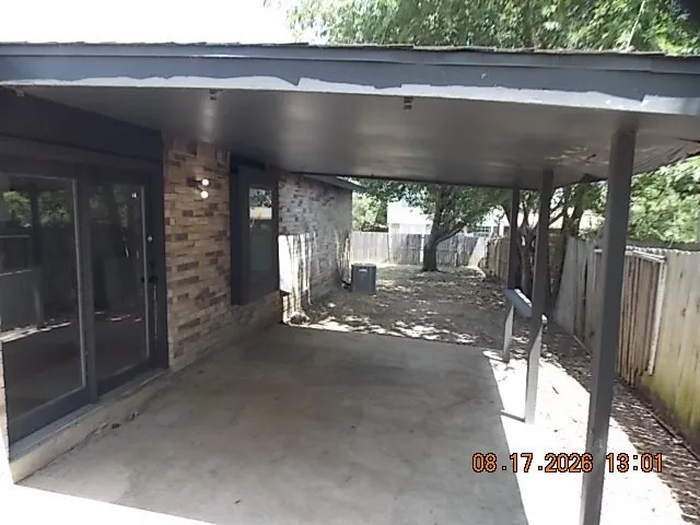 Single Family Residence For Sale in Tarrant County , 3425 Doolittle Drive, Arlington, Texas 76014, 3 Bedroom, 2 Bathroom, 2 Garage spaces, 1,513 Sqft, built in 1980, mls#21373124, Real Estate Agent in Arlington, Homes For Sale in Tarrant county, Homes For Sale in Arlington, Realtor in Arlington Texas, Real Estate Brokerage Independent Realty Texas, Luminita Cordes Realtor