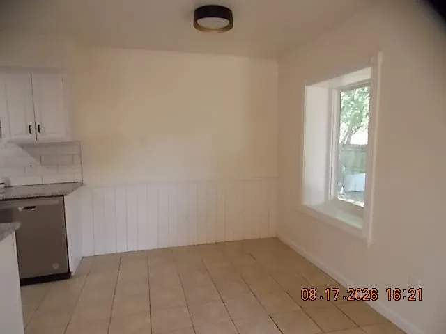 Single Family Residence For Sale in Tarrant County , 3425 Doolittle Drive, Arlington, Texas 76014, 3 Bedroom, 2 Bathroom, 2 Garage spaces, 1,513 Sqft, built in 1980, mls#21373124, Real Estate Agent in Arlington, Homes For Sale in Tarrant county, Homes For Sale in Arlington, Realtor in Arlington Texas, Real Estate Brokerage Independent Realty Texas, Luminita Cordes Realtor