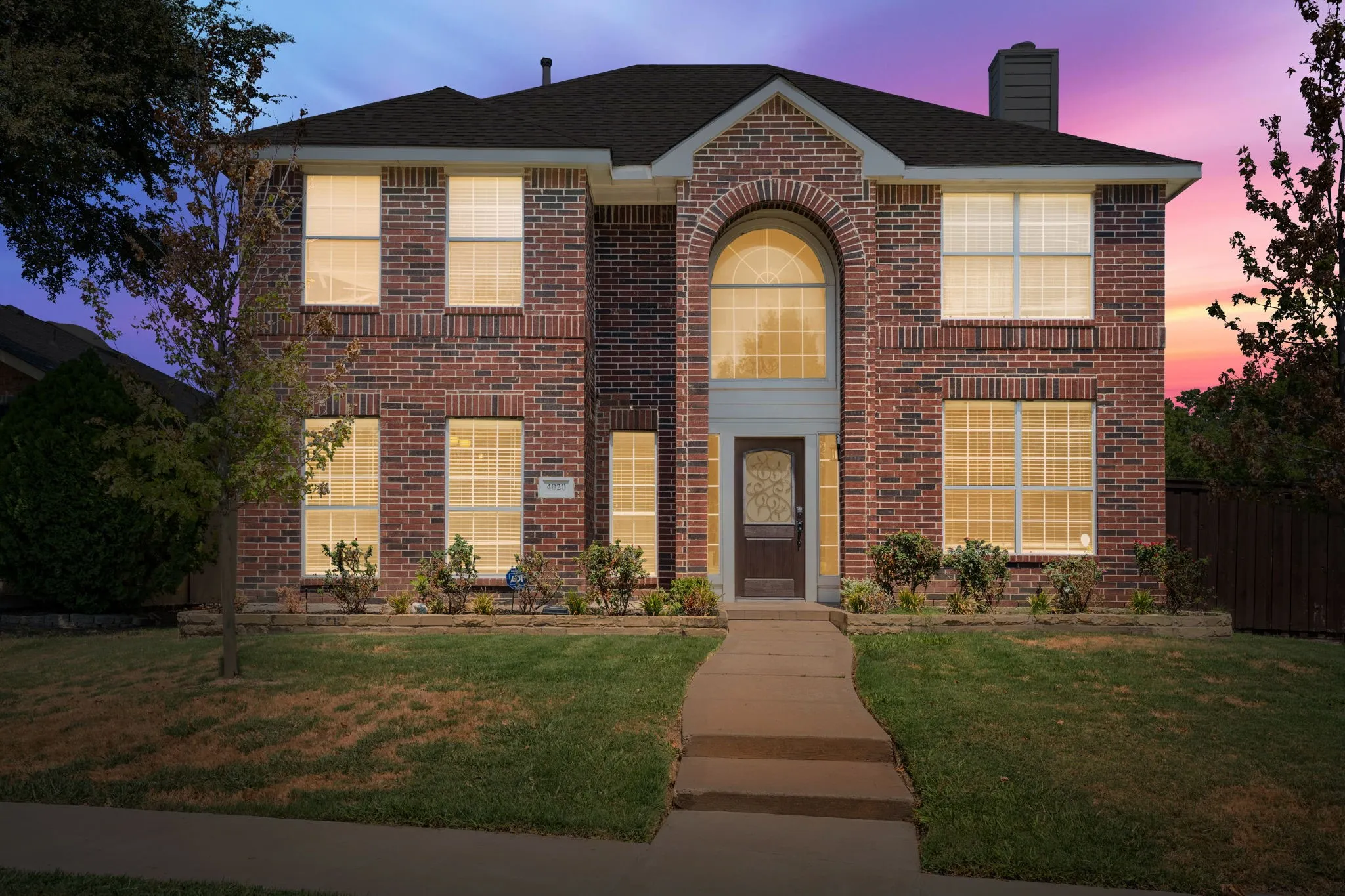 Single Family Residence For Sale in Denton County , 4020 Caldwell Avenue, The Colony, Texas 75056, 4 Bedroom, 3 Bathroom, 2 Garage spaces, 2,674 Sqft, built in 2001, mls#21369896, Real Estate Agent in The Colony, Homes For Sale in Denton county, Homes For Sale in The Colony, Realtor in The Colony Texas, Real Estate Brokerage Independent Realty Texas, Luminita Cordes Realtor