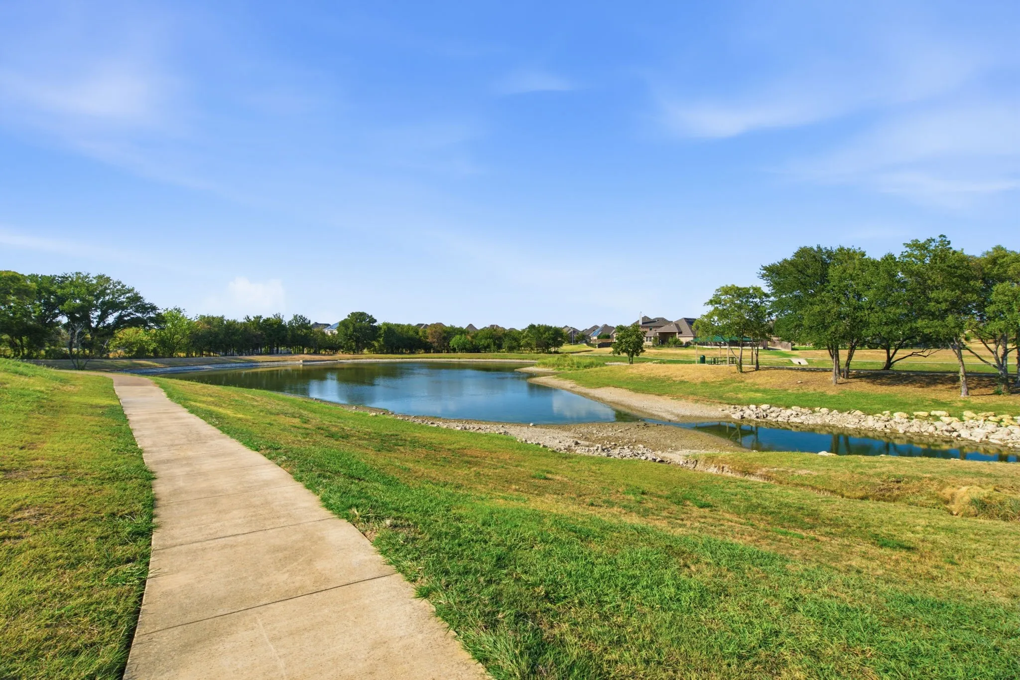 Seventeen Lakes Community - One of many lakes.