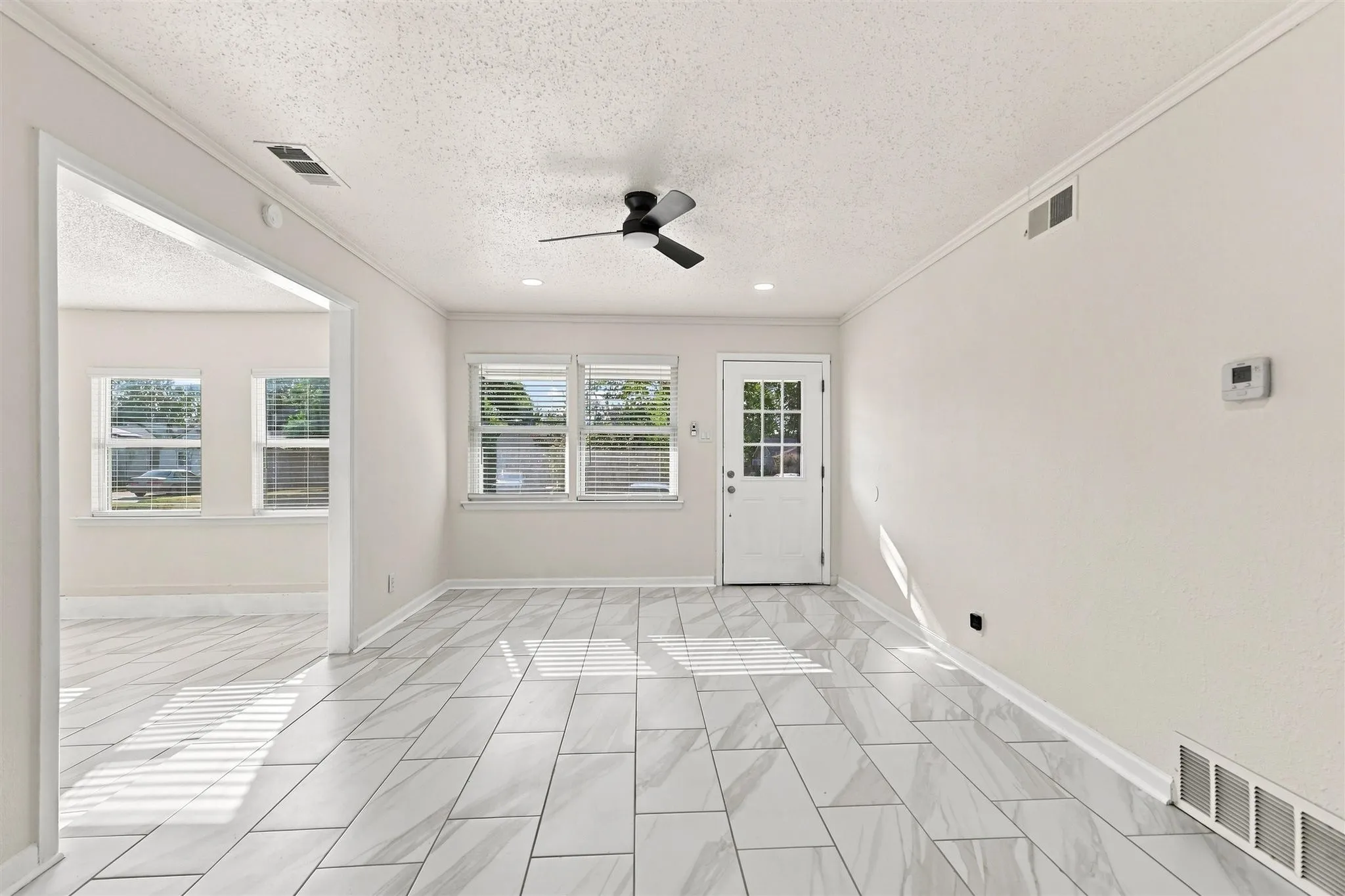 Single Family Residence For Sale in Dallas County , 12241 Oberlin Drive, Dallas, Texas 75243, 4 Bedroom, 2 Bathroom, Garage spaces, 1,718 Sqft, built in 1959, mls#21373173, Real Estate Agent in Dallas, Homes For Sale in Dallas county, Homes For Sale in Dallas, Realtor in Dallas Texas, Real Estate Brokerage Independent Realty Texas, Luminita Cordes Realtor
