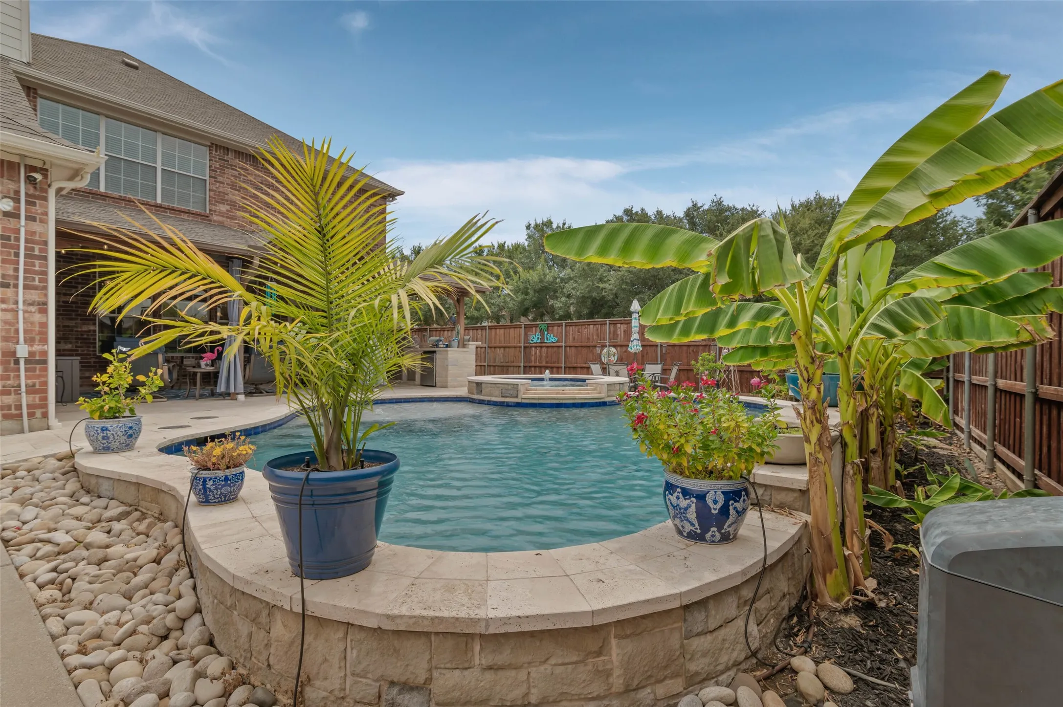 Single Family Residence For Sale in Denton County , 13237 Mondovi Drive, Frisco, Texas 75033, 6 Bedroom, 4 Bathroom, 2 Garage spaces, 3,989 Sqft, built in 2005, mls#21369819, Real Estate Agent in Frisco, Homes For Sale in Denton county, Homes For Sale in Frisco, Realtor in Frisco Texas, Real Estate Brokerage Independent Realty Texas, Luminita Cordes Realtor