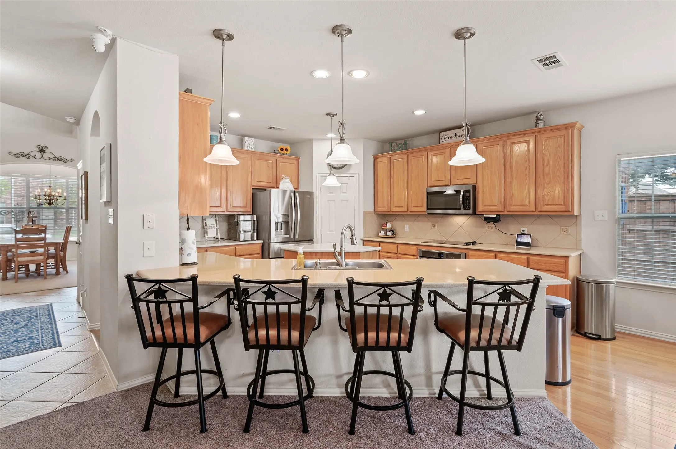 Single Family Residence For Sale in Denton County , 13237 Mondovi Drive, Frisco, Texas 75033, 6 Bedroom, 4 Bathroom, 2 Garage spaces, 3,989 Sqft, built in 2005, mls#21369819, Real Estate Agent in Frisco, Homes For Sale in Denton county, Homes For Sale in Frisco, Realtor in Frisco Texas, Real Estate Brokerage Independent Realty Texas, Luminita Cordes Realtor