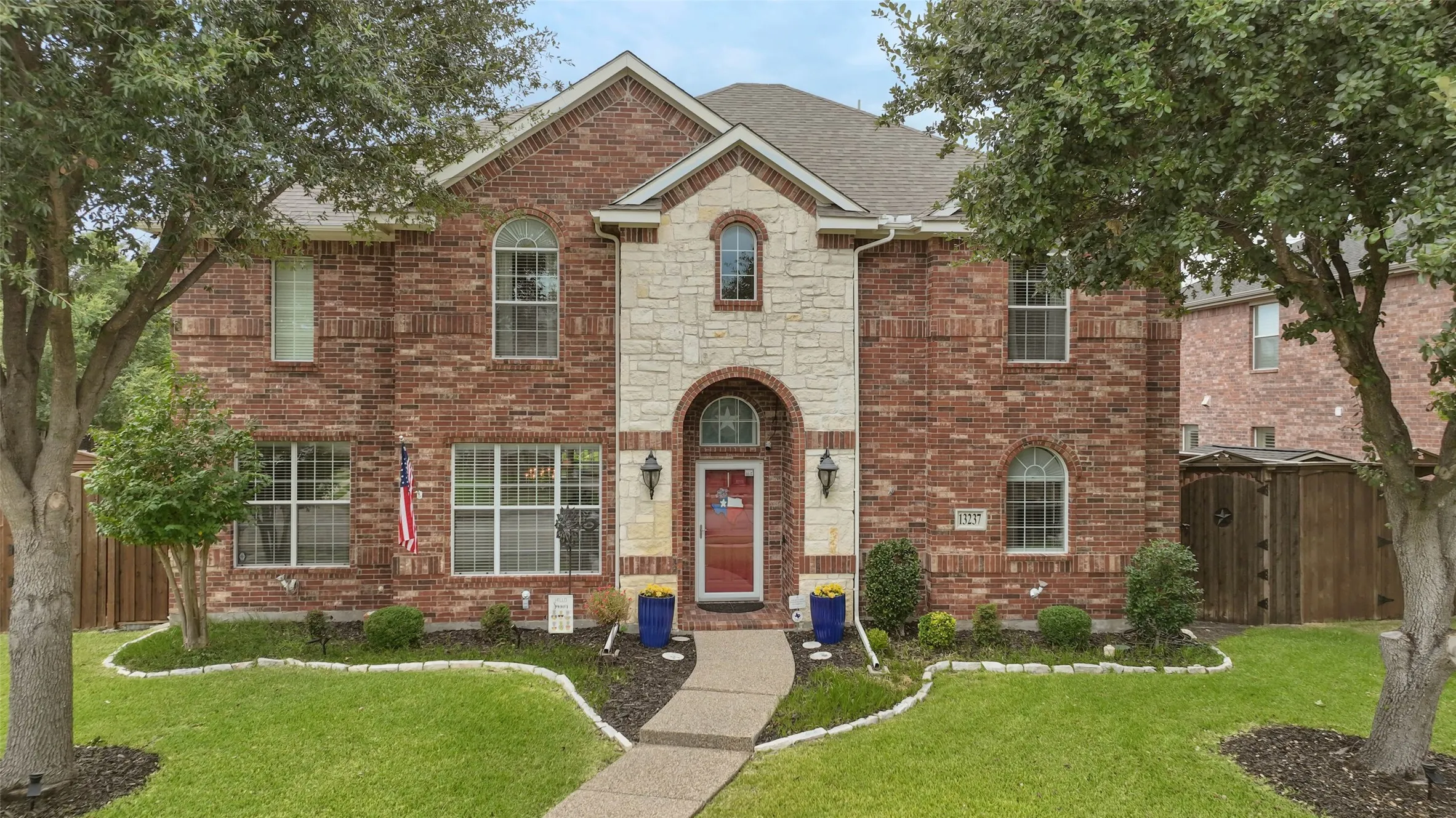Single Family Residence For Sale in Denton County , 13237 Mondovi Drive, Frisco, Texas 75033, 6 Bedroom, 4 Bathroom, 2 Garage spaces, 3,989 Sqft, built in 2005, mls#21369819, Real Estate Agent in Frisco, Homes For Sale in Denton county, Homes For Sale in Frisco, Realtor in Frisco Texas, Real Estate Brokerage Independent Realty Texas, Luminita Cordes Realtor