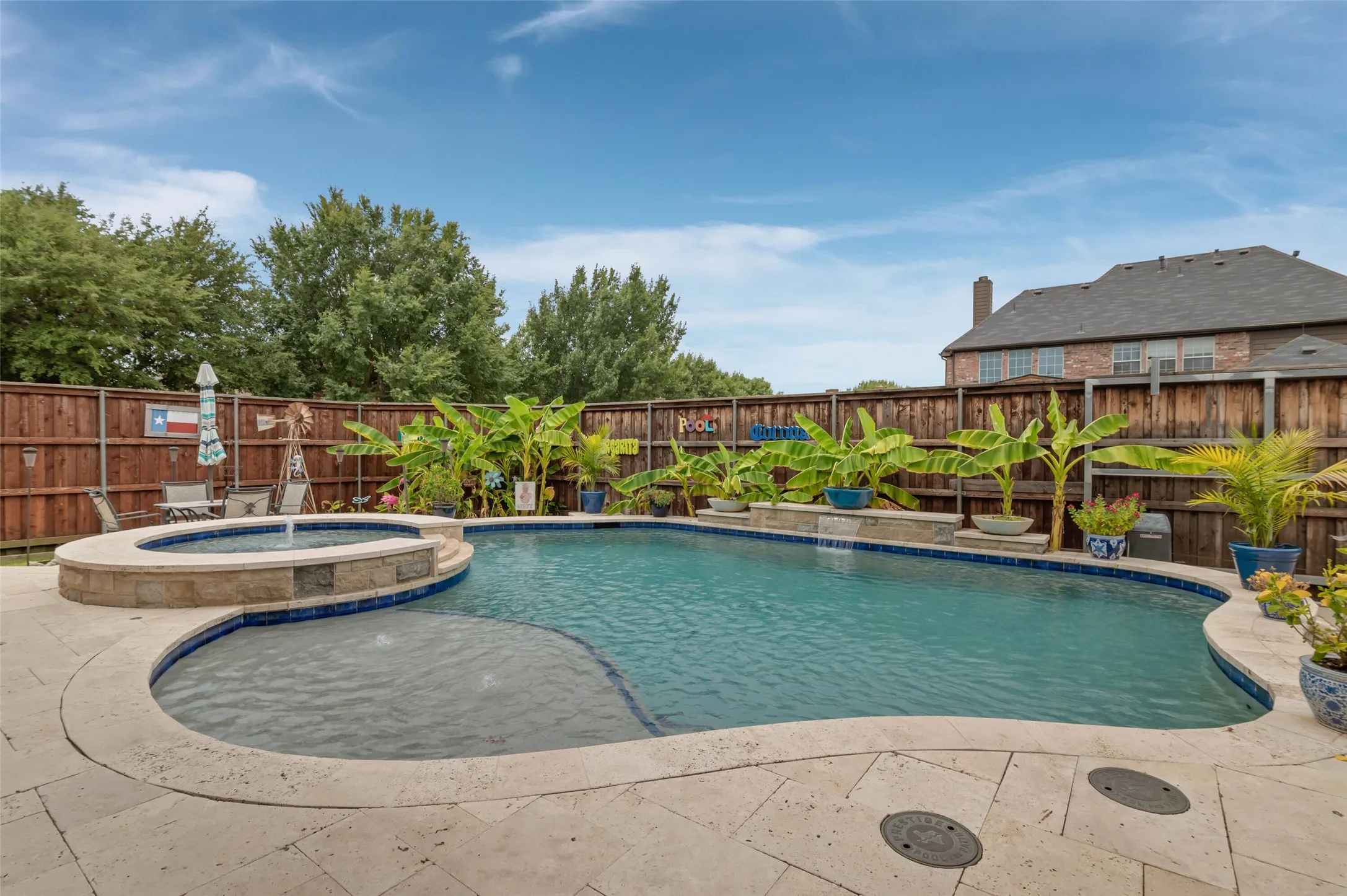 Single Family Residence For Sale in Denton County , 13237 Mondovi Drive, Frisco, Texas 75033, 6 Bedroom, 4 Bathroom, 2 Garage spaces, 3,989 Sqft, built in 2005, mls#21369819, Real Estate Agent in Frisco, Homes For Sale in Denton county, Homes For Sale in Frisco, Realtor in Frisco Texas, Real Estate Brokerage Independent Realty Texas, Luminita Cordes Realtor