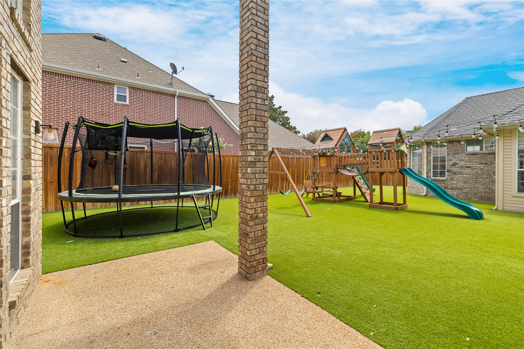 Single Family Residence For Sale in Collin County , 5112 Spyglass Drive, Dallas, Texas 75287, 6 Bedroom, 5 Bathroom, 3 Garage spaces, 4,119 Sqft, built in 1991, mls#21373134, Real Estate Agent in Dallas, Homes For Sale in Collin county, Homes For Sale in Dallas, Realtor in Dallas Texas, Real Estate Brokerage Independent Realty Texas, Luminita Cordes Realtor