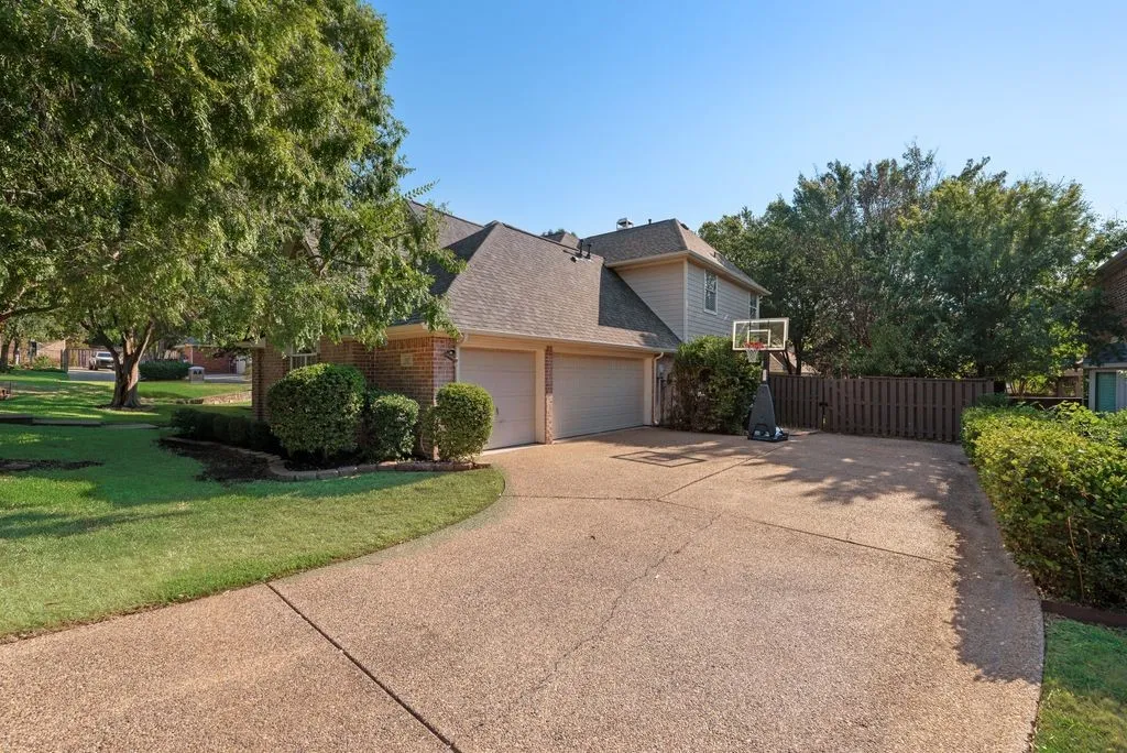 Single Family Residence For Sale in Tarrant County , 517 Northwood Trail, Southlake, Texas 76092, 4 Bedroom, 4 Bathroom, 3 Garage spaces, 3,698 Sqft, built in 1999, mls#21356733, Real Estate Agent in Southlake, Homes For Sale in Tarrant county, Homes For Sale in Southlake, Realtor in Southlake Texas, Real Estate Brokerage Independent Realty Texas, Luminita Cordes Realtor